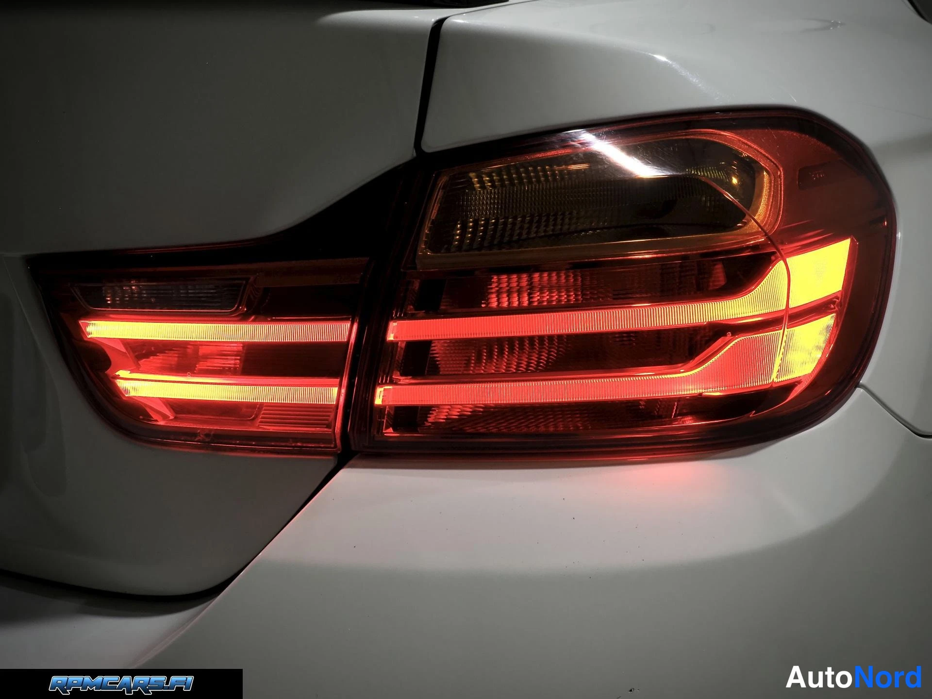 Valkoinen BMW 435d 2014, takaa, kuva 37