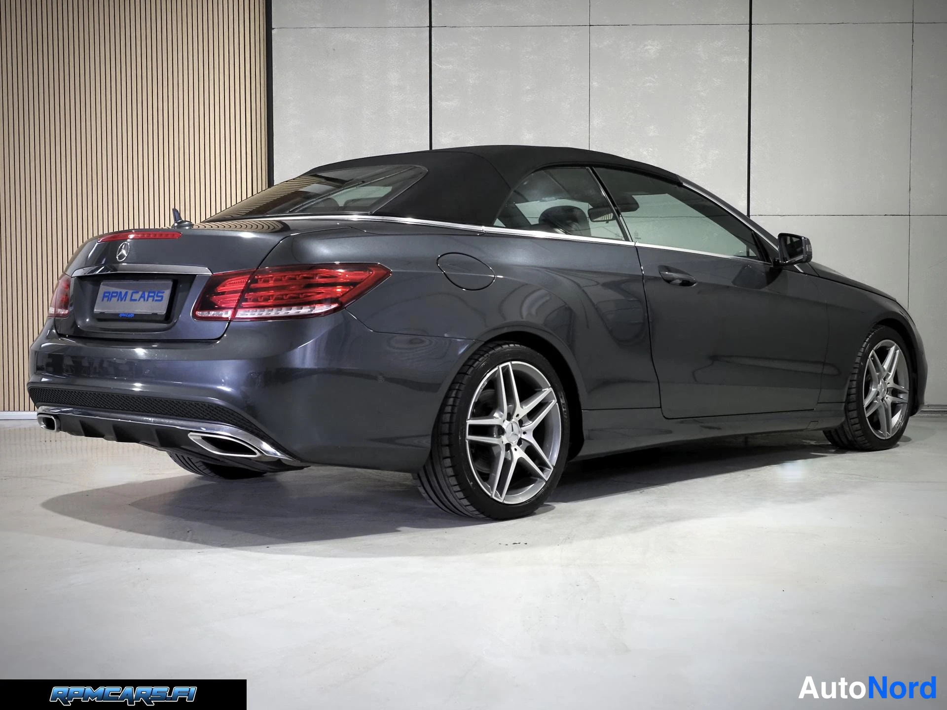 Harmaa Mercedes-Benz E 2014, takaviisto, kuva 28