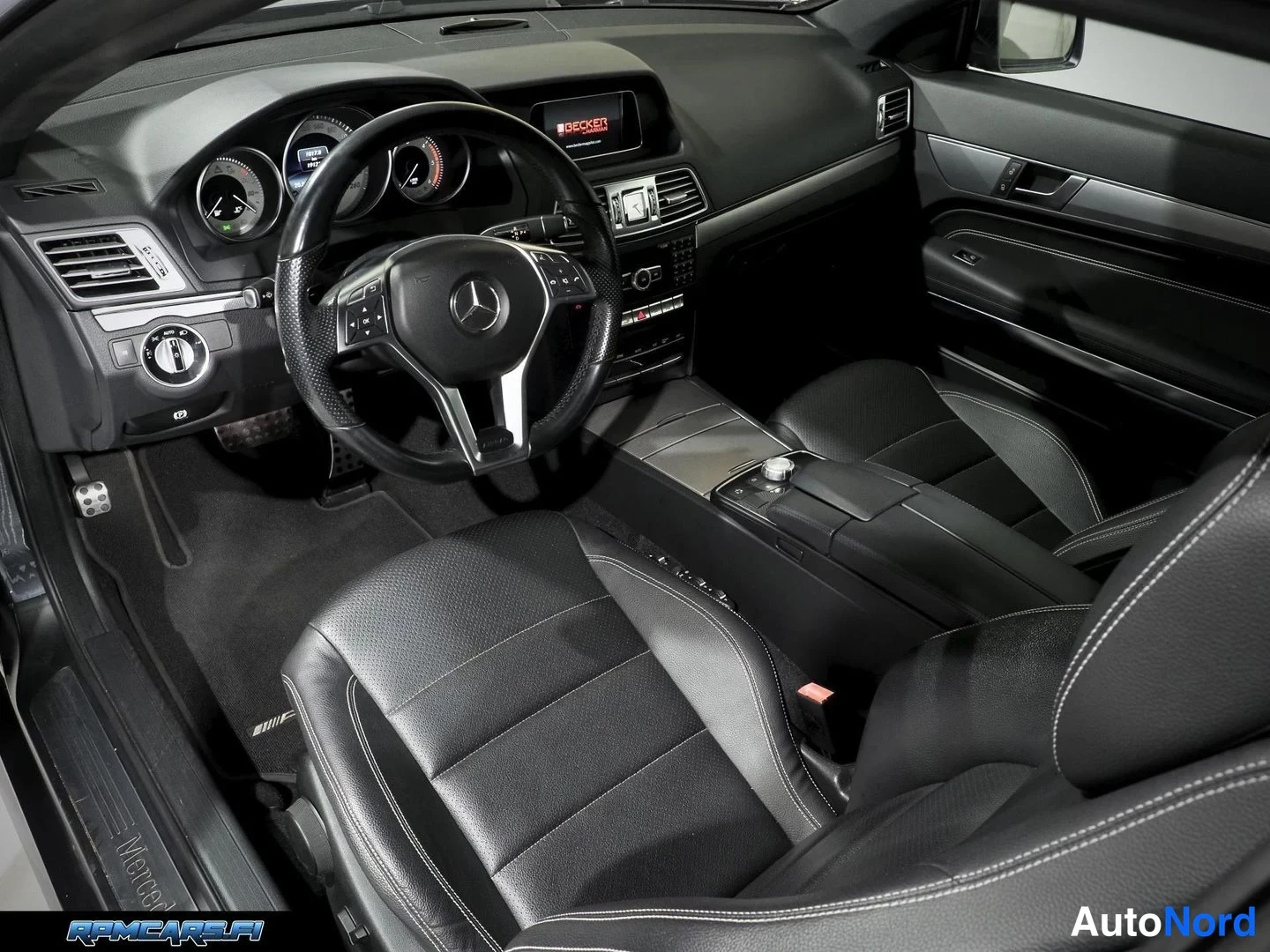 Harmaa Mercedes-Benz E 2014, kuva 59