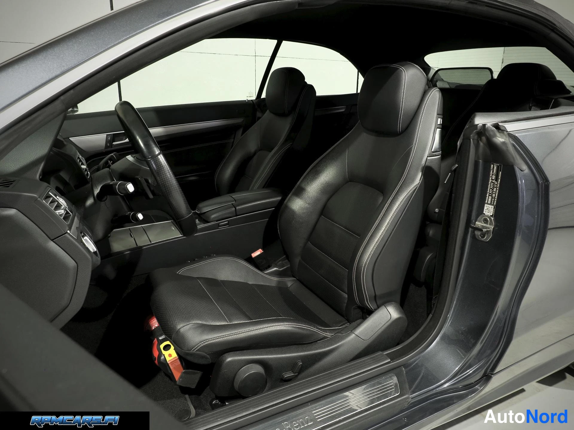Harmaa Mercedes-Benz E 2014, sivulta, kuva 18