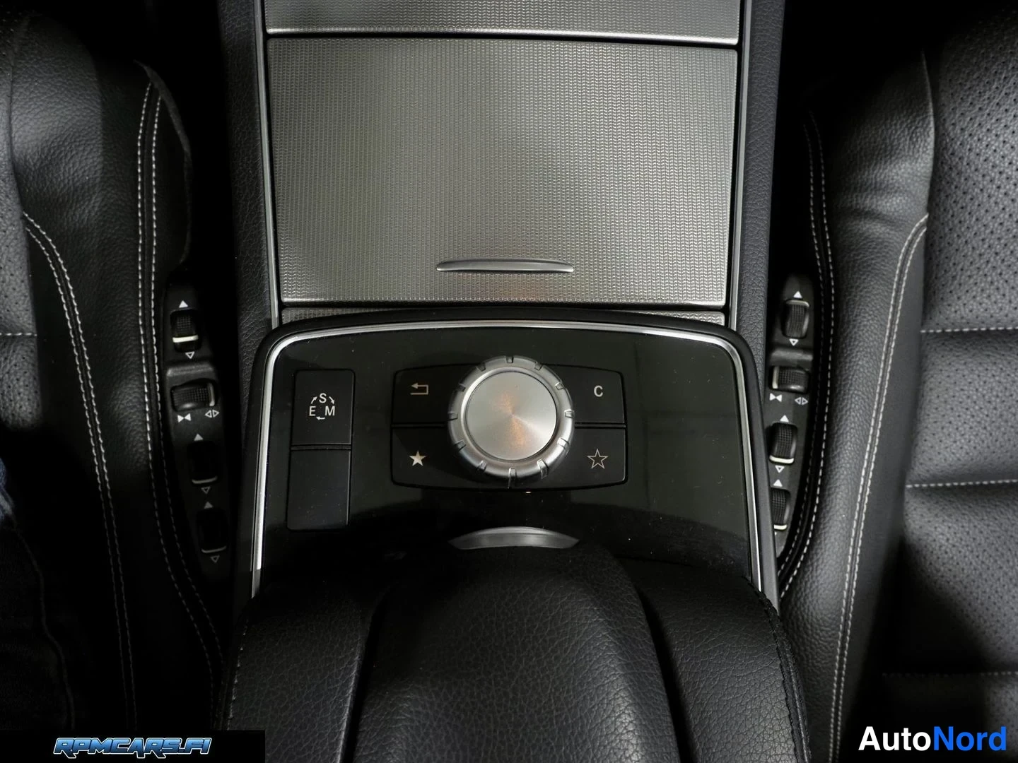 Harmaa Mercedes-Benz E 2014, kuva 68