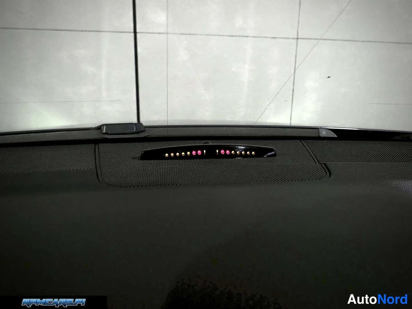 Harmaa Mercedes-Benz E 2014, kuva 69