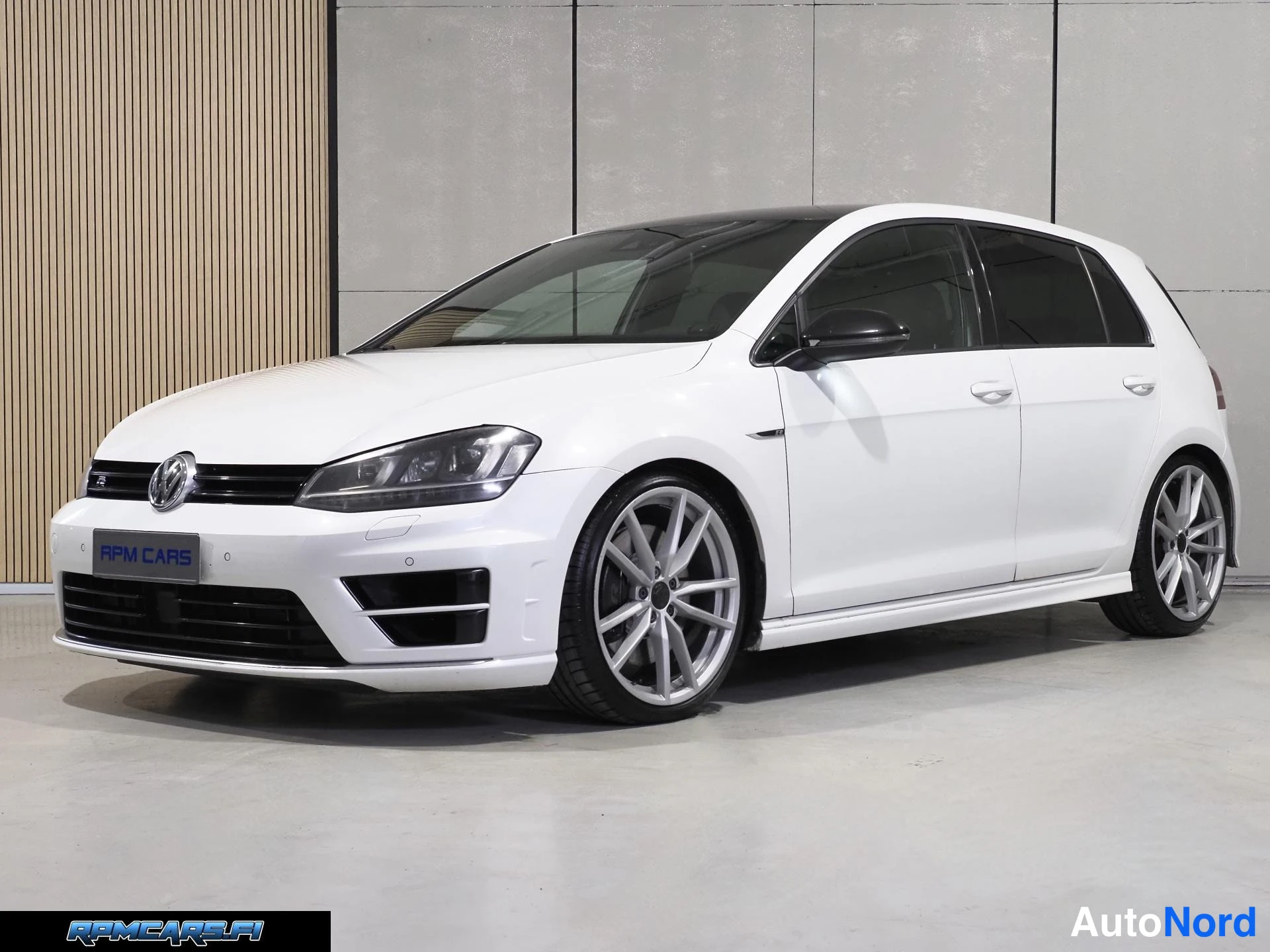 Volkswagen Golf R 2.0 TSI 221kW 4Motion DSG 2014