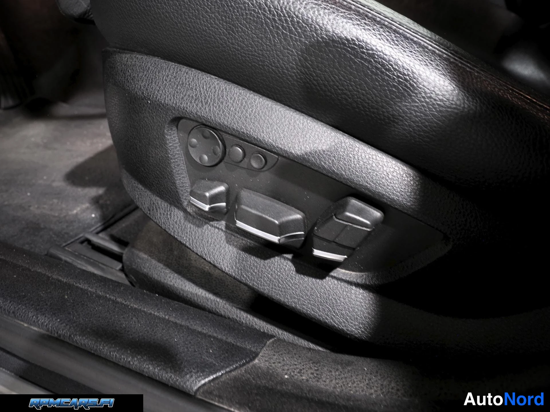 Musta BMW 535i 2012, kuva 48