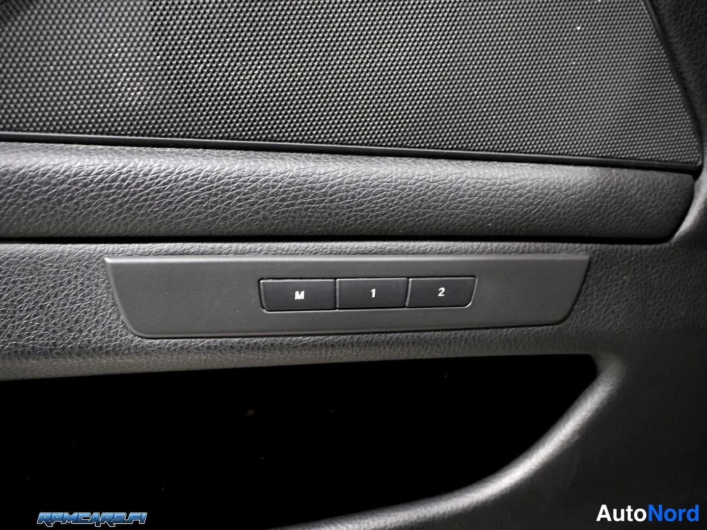Musta BMW 535i 2012, yksityiskohta, kuva 35