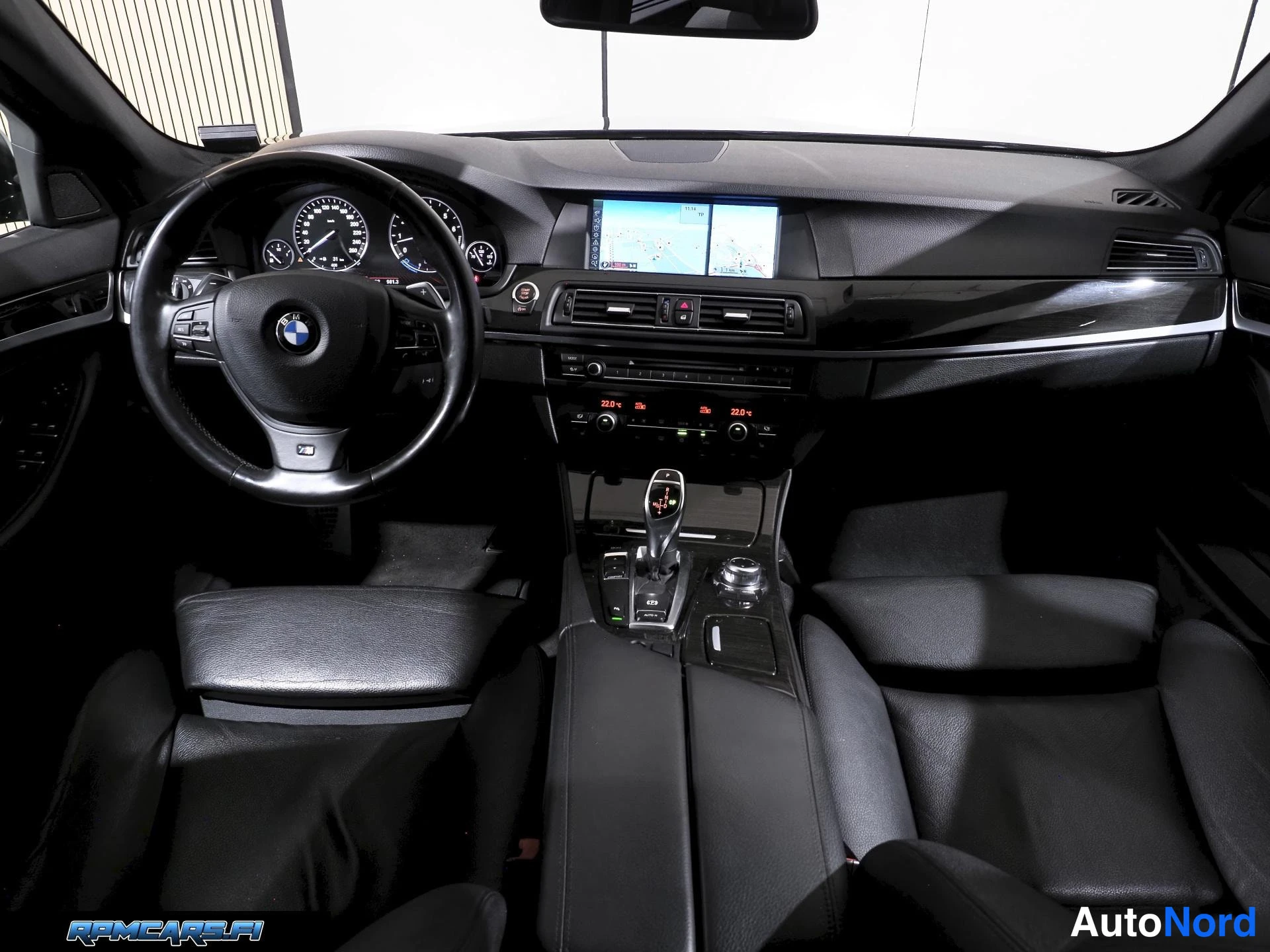 Musta BMW 535i 2012, kuva 52