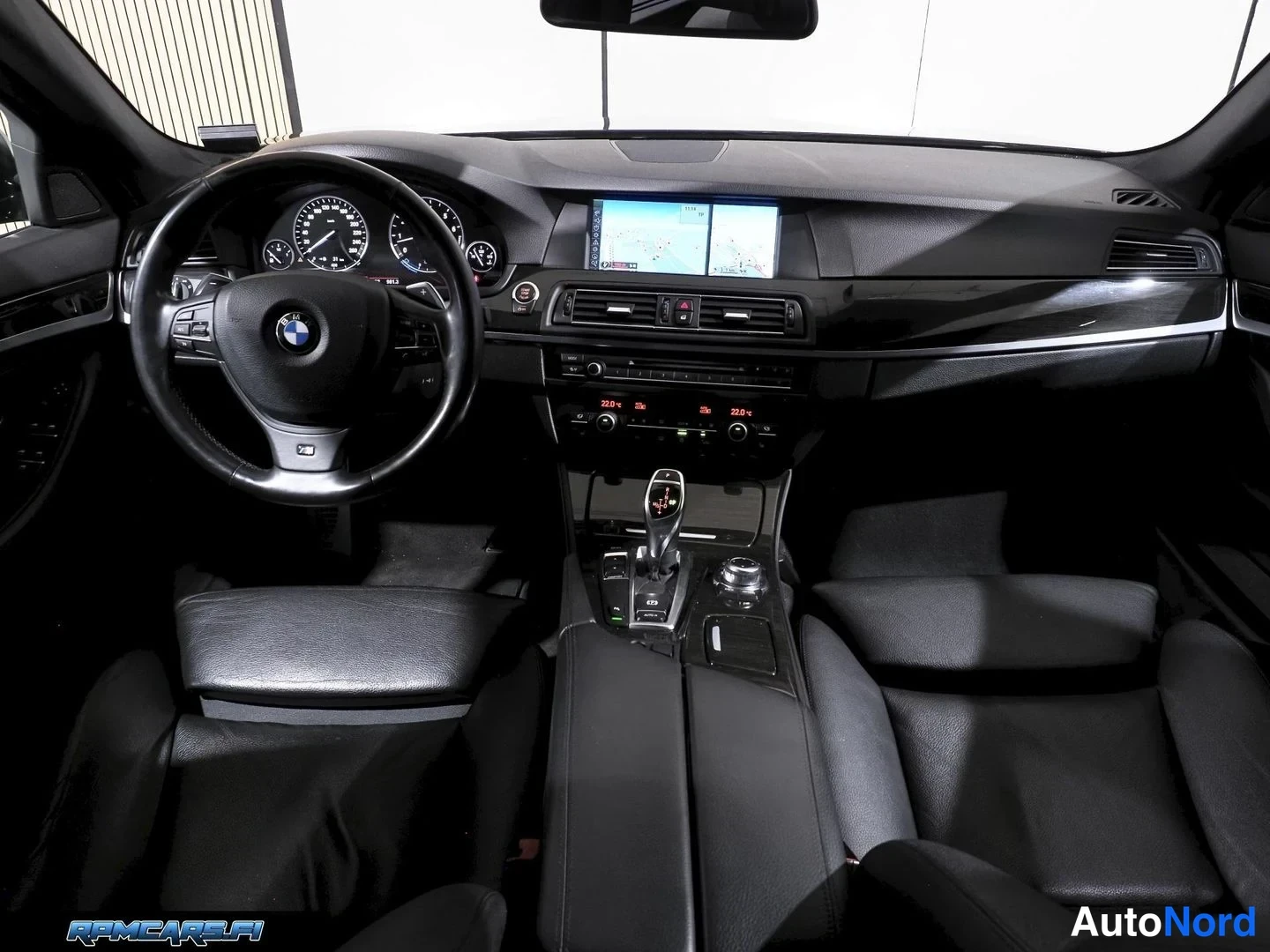 Musta BMW 535i 2012, kuva 78