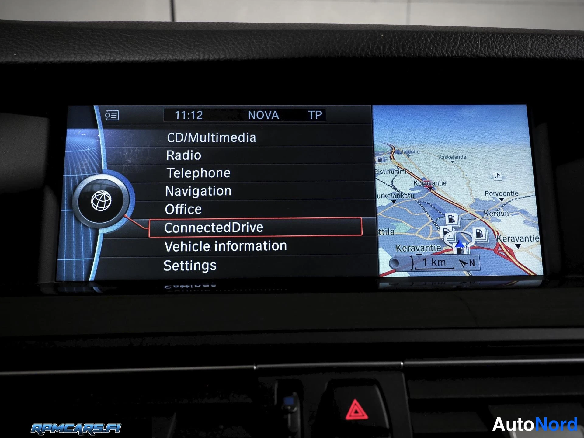 Musta BMW 535i 2012, yksityiskohta, kuva 40