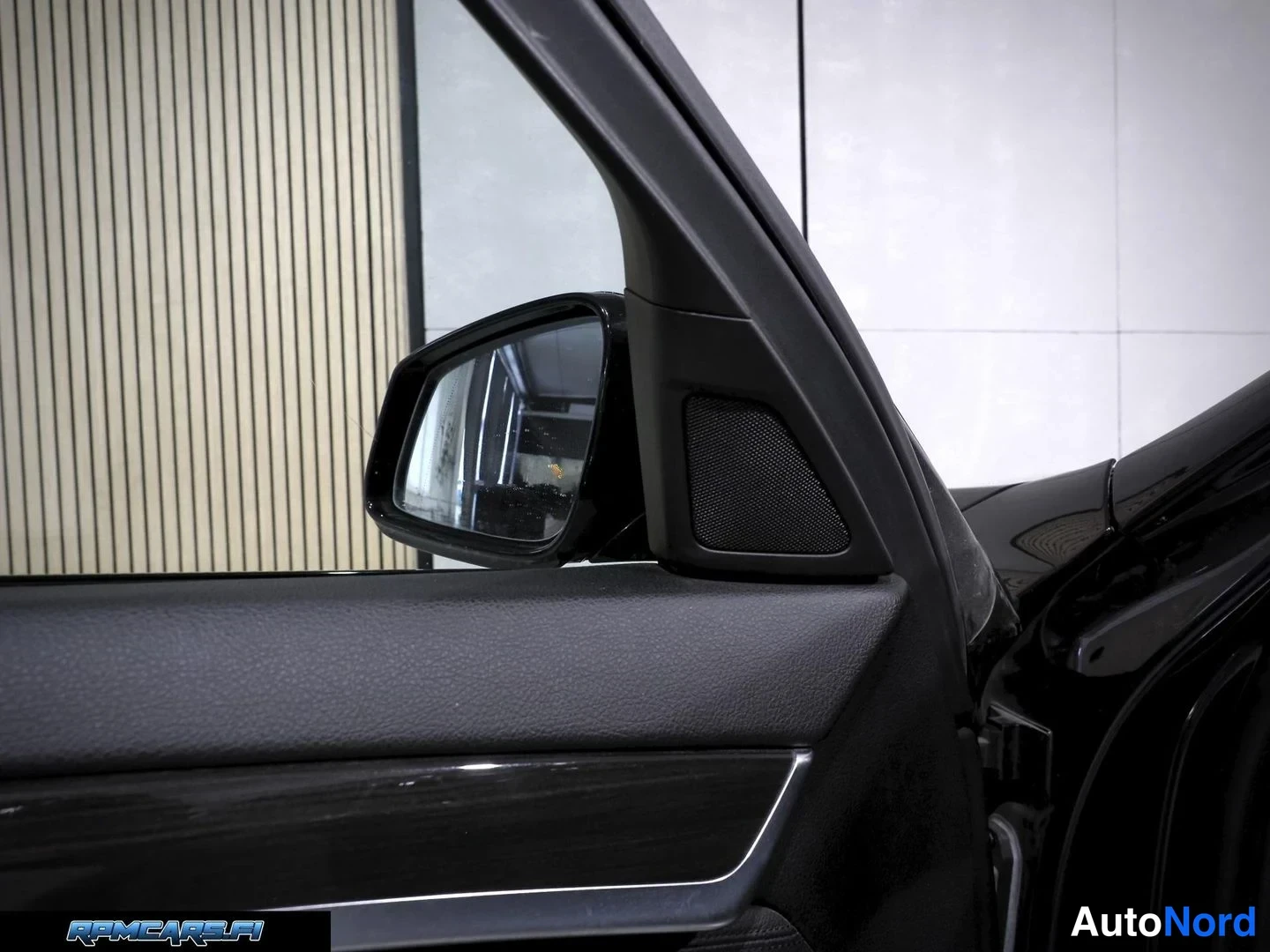 Musta BMW 535i 2012, kuva 71