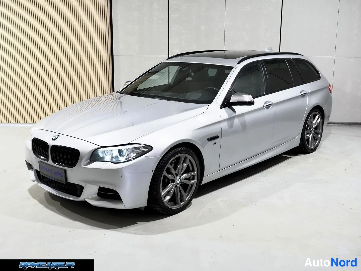Hopea BMW M550d 2015, etuviisto, keula vasemmalle, kuva 4