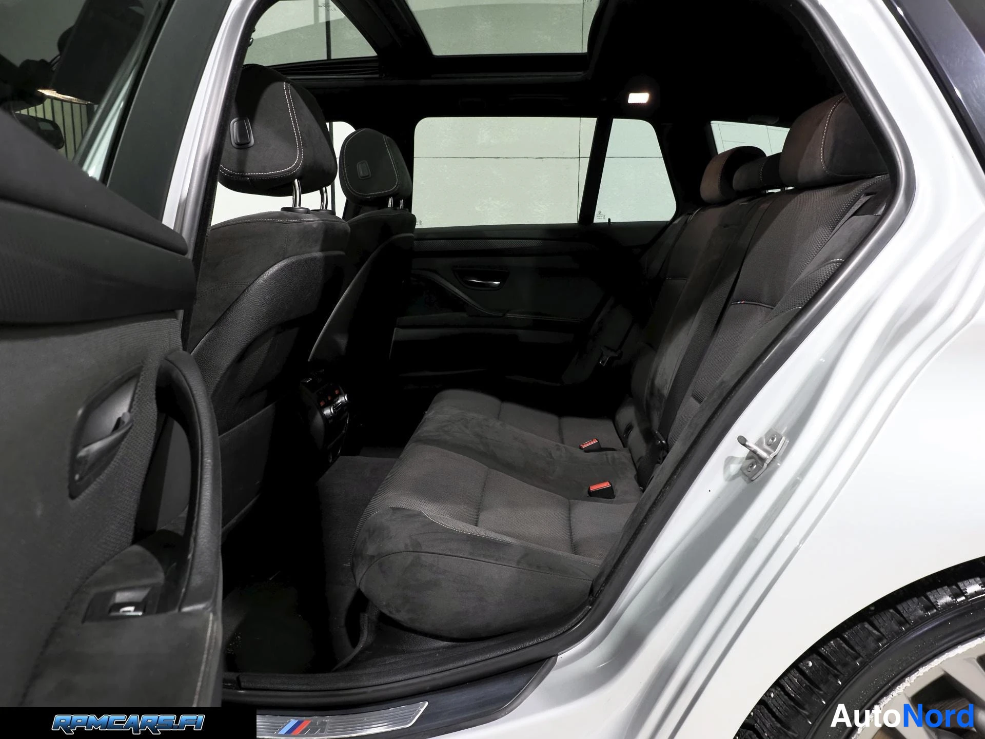 Hopea BMW M550d 2015, sivulta, kuva 20