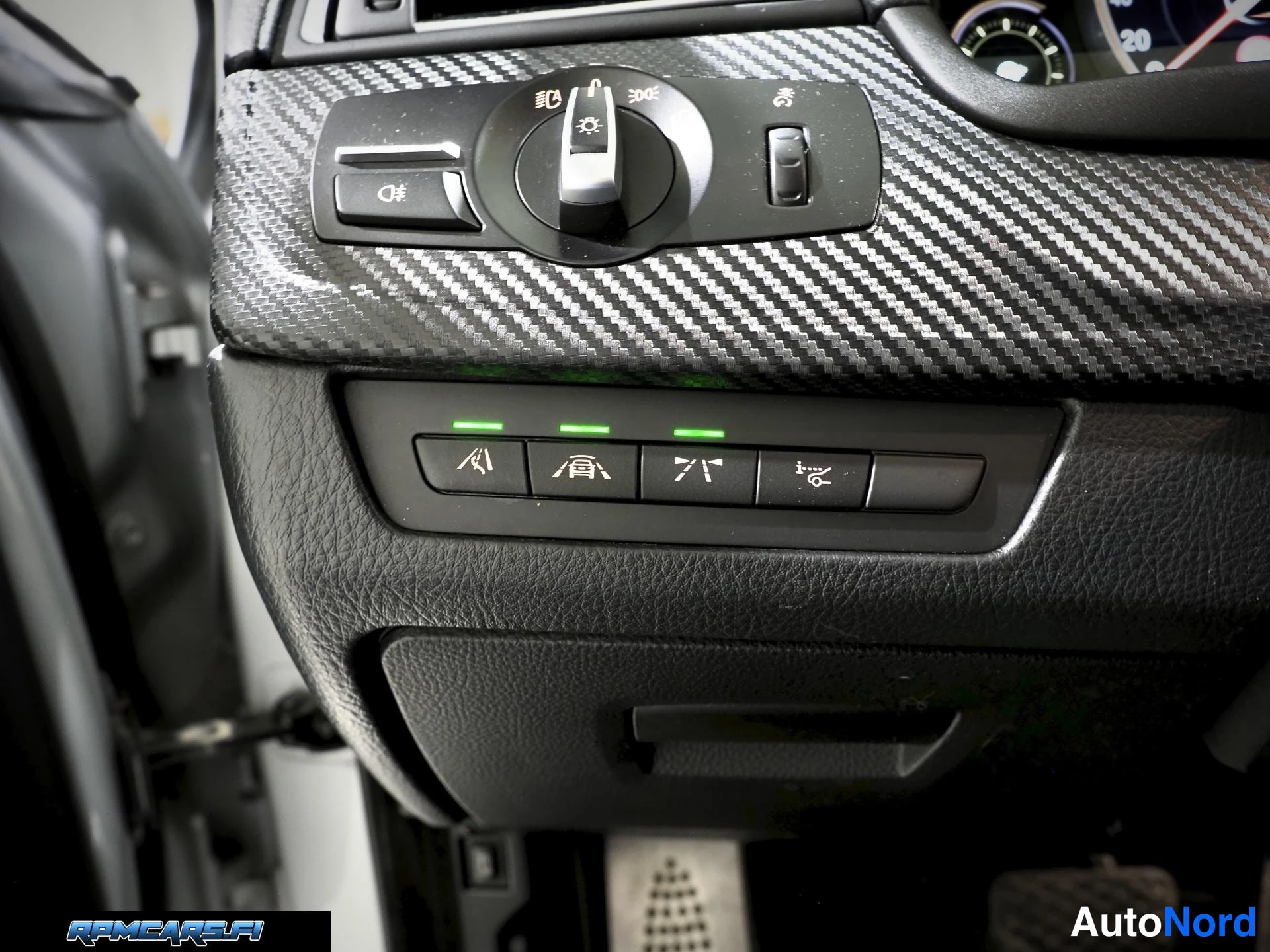 Hopea BMW M550d 2015, yksityiskohta, kuva 40