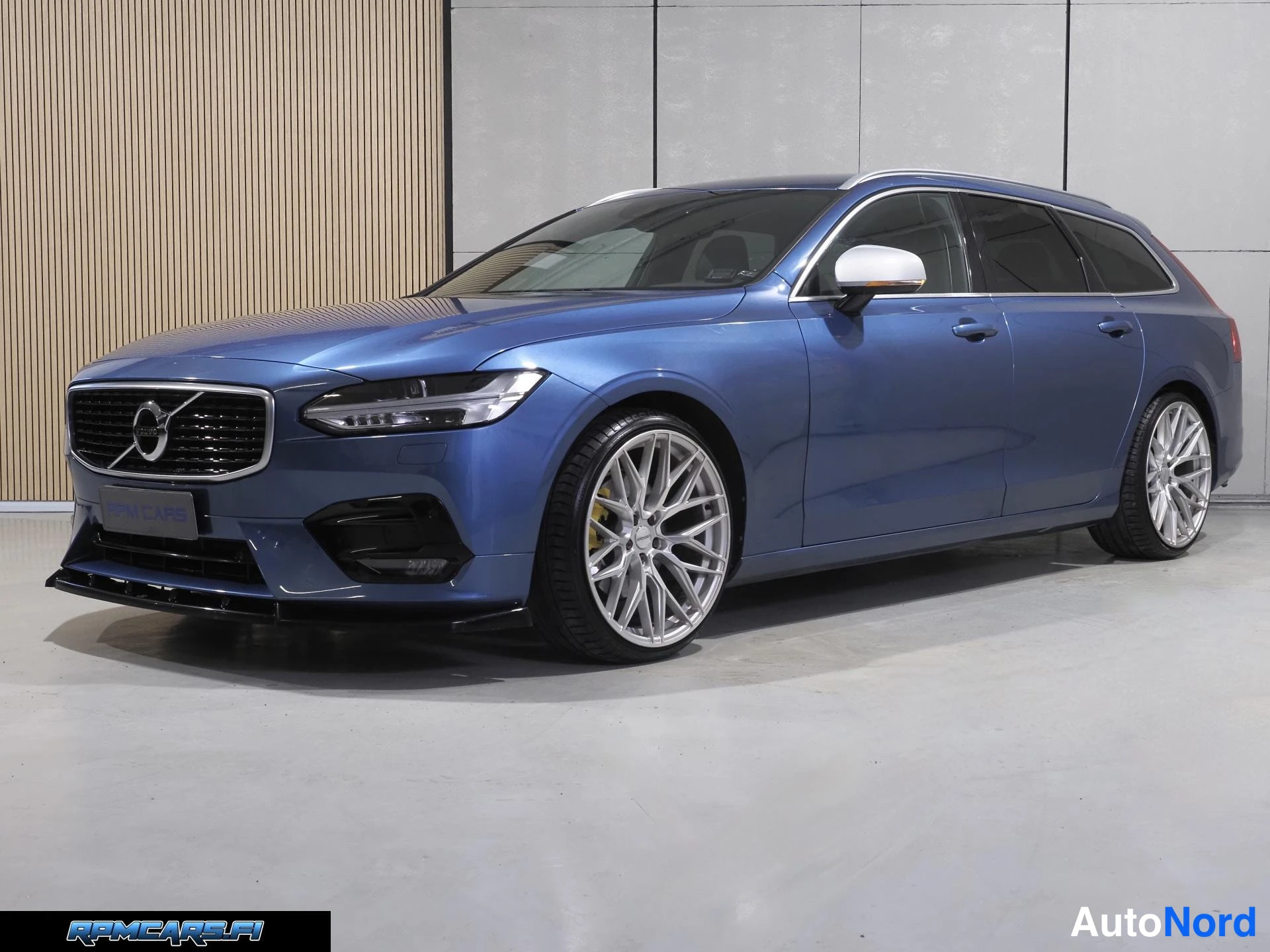 Volvo V90 D3 AWD Business R-Design aut. 2017