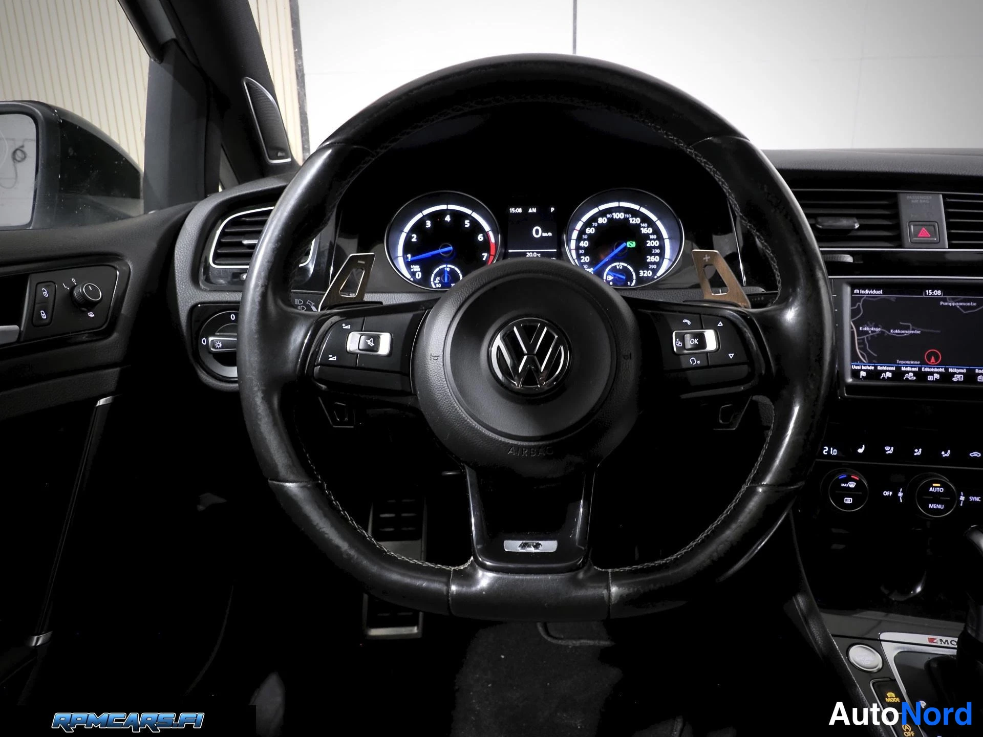 Valkoinen Volkswagen Golf 2015, kuva 54