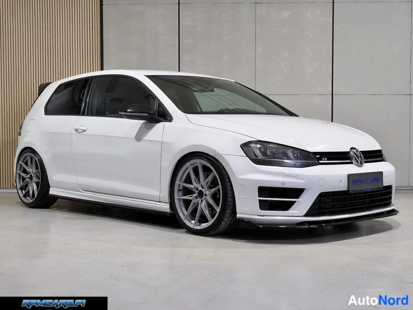Volkswagen R 2.0 TSI 221kW 4Motion DSG 2015, ulkokuva 8 – Kerava