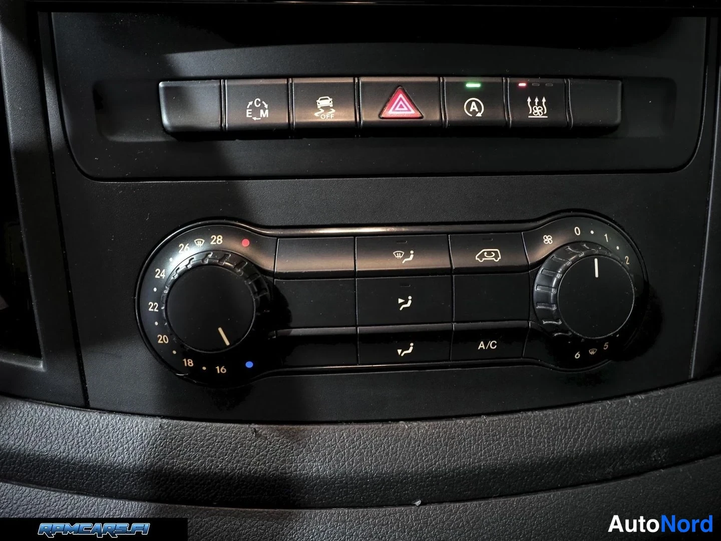 Mercedes-Benz 119 CDI BlueTEC (190 hv) 7G-Tronic Plus 2015, ulkokuva 29 – Kerava