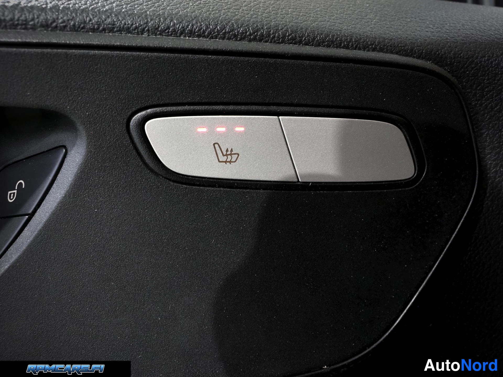 Valkoinen Mercedes-Benz Vito 2015, kuva 59