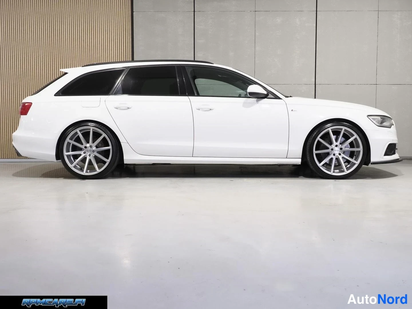 Valkoinen Audi A6 2014, sivulta, kuva 10