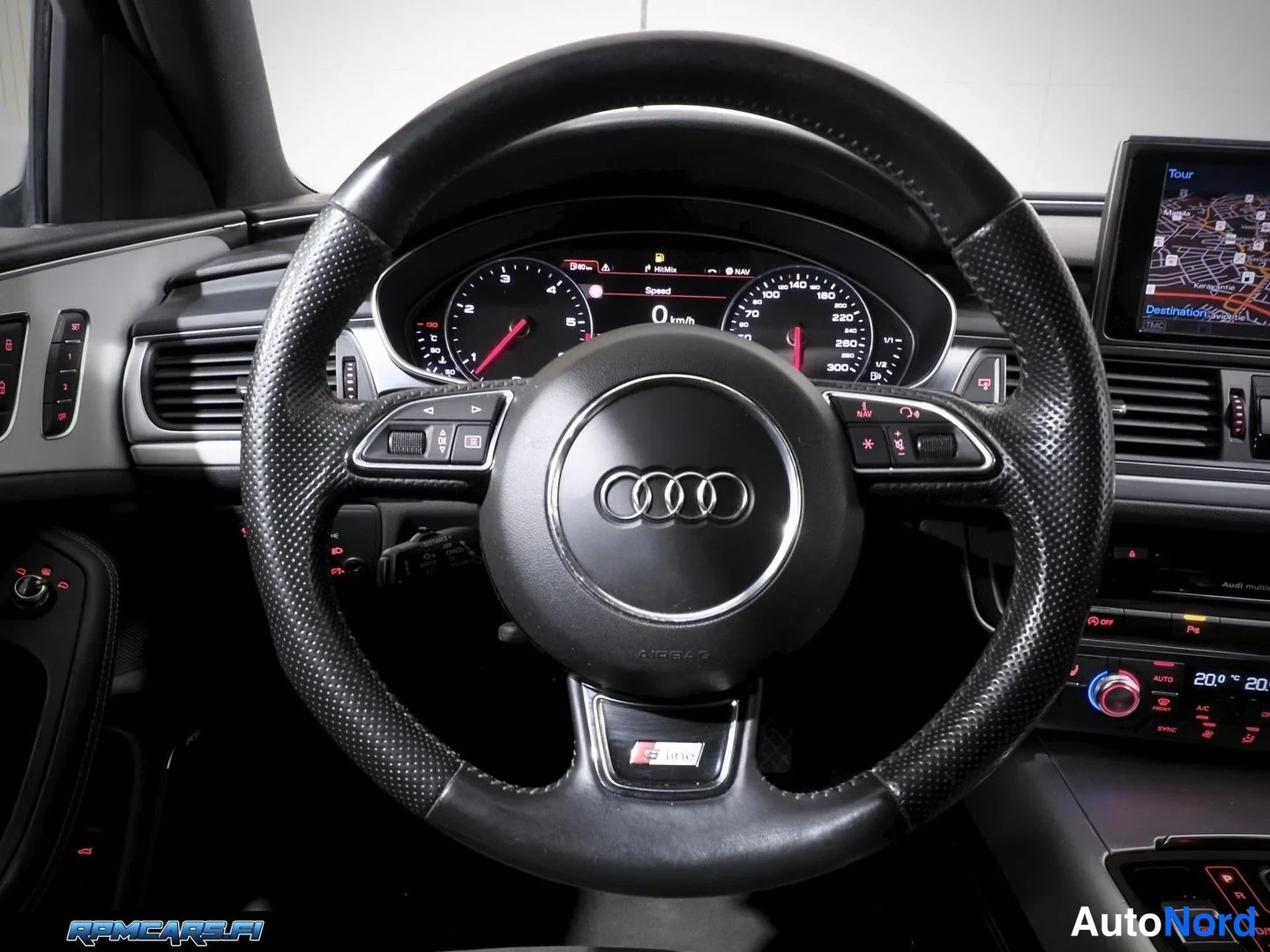 Valkoinen Audi A6 2014, ohjaamo, kuva 31