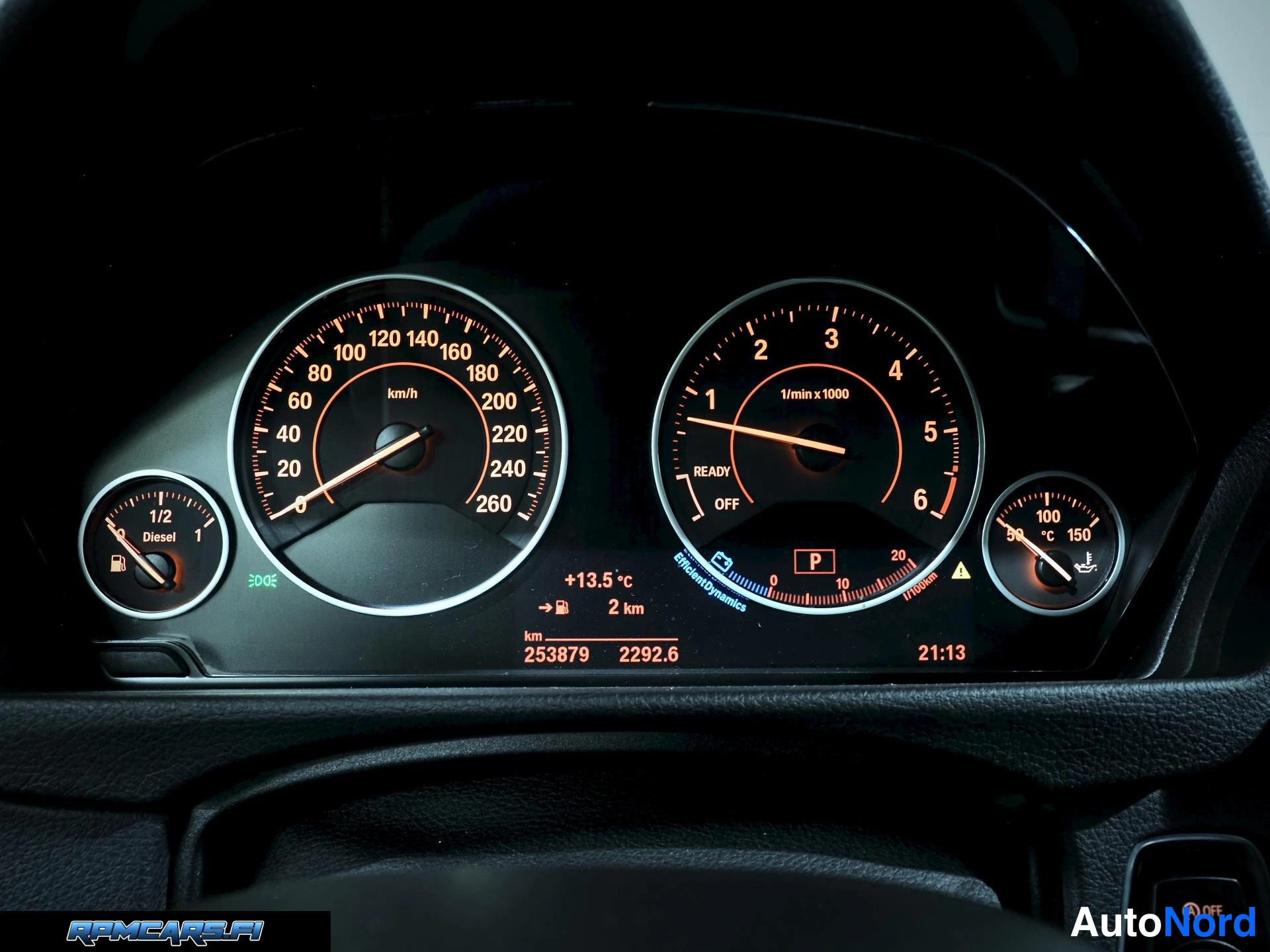 Harmaa BMW 330d 2016, yksityiskohta, kuva 55