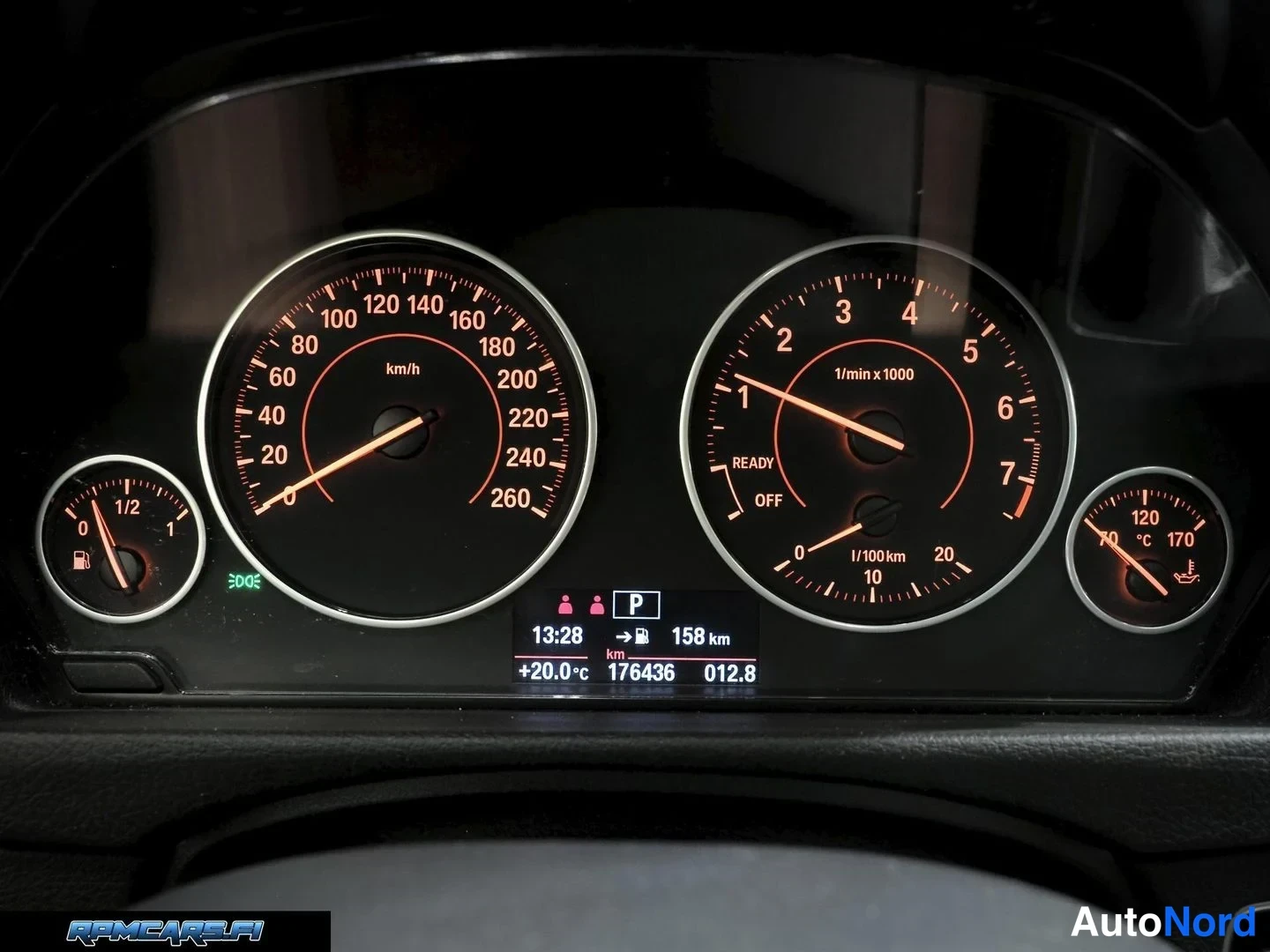 Valkoinen BMW 420i 2014, yksityiskohta, kuva 58