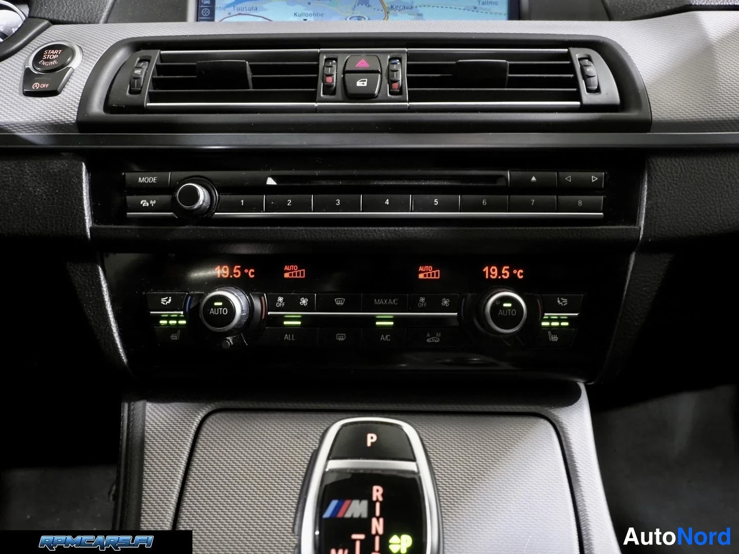 Hopea BMW M550d 2013, ohjaamo, kuva 27