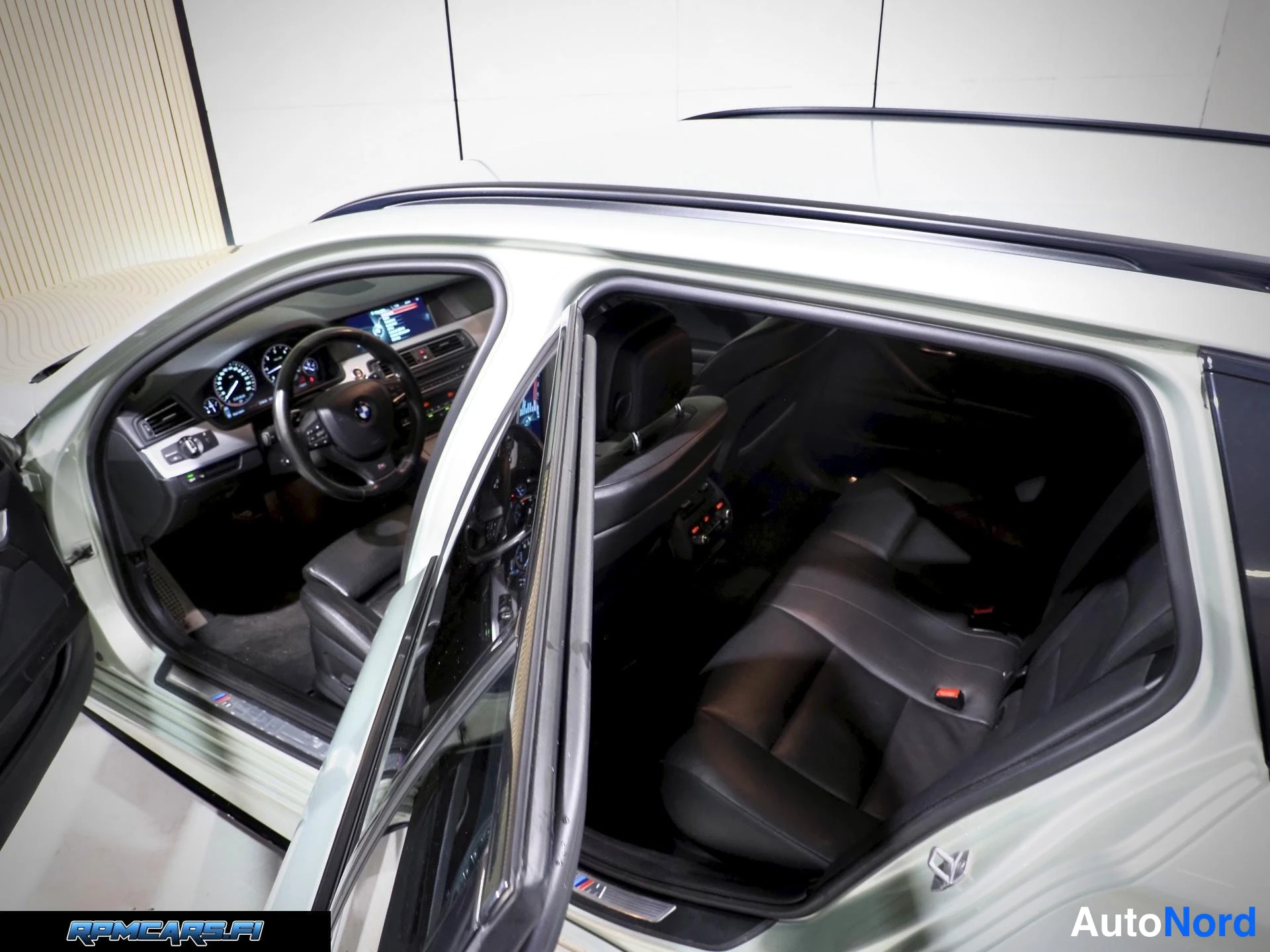 BMW Sport-A xDrive Touring F11 Individual 2013, ulkokuva 10 – Kerava