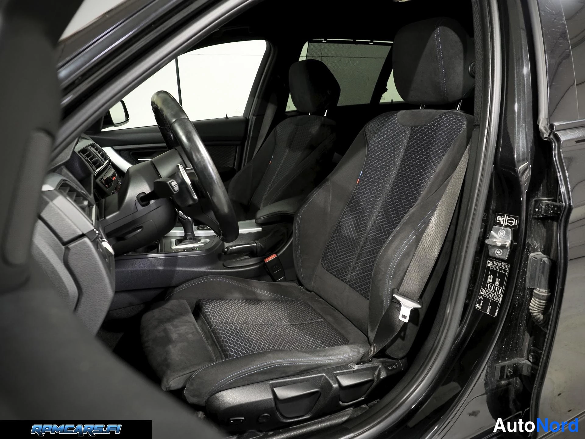 BMW d Sport-A Touring F31 M Sport 2013, ulkokuva 13 – Kerava