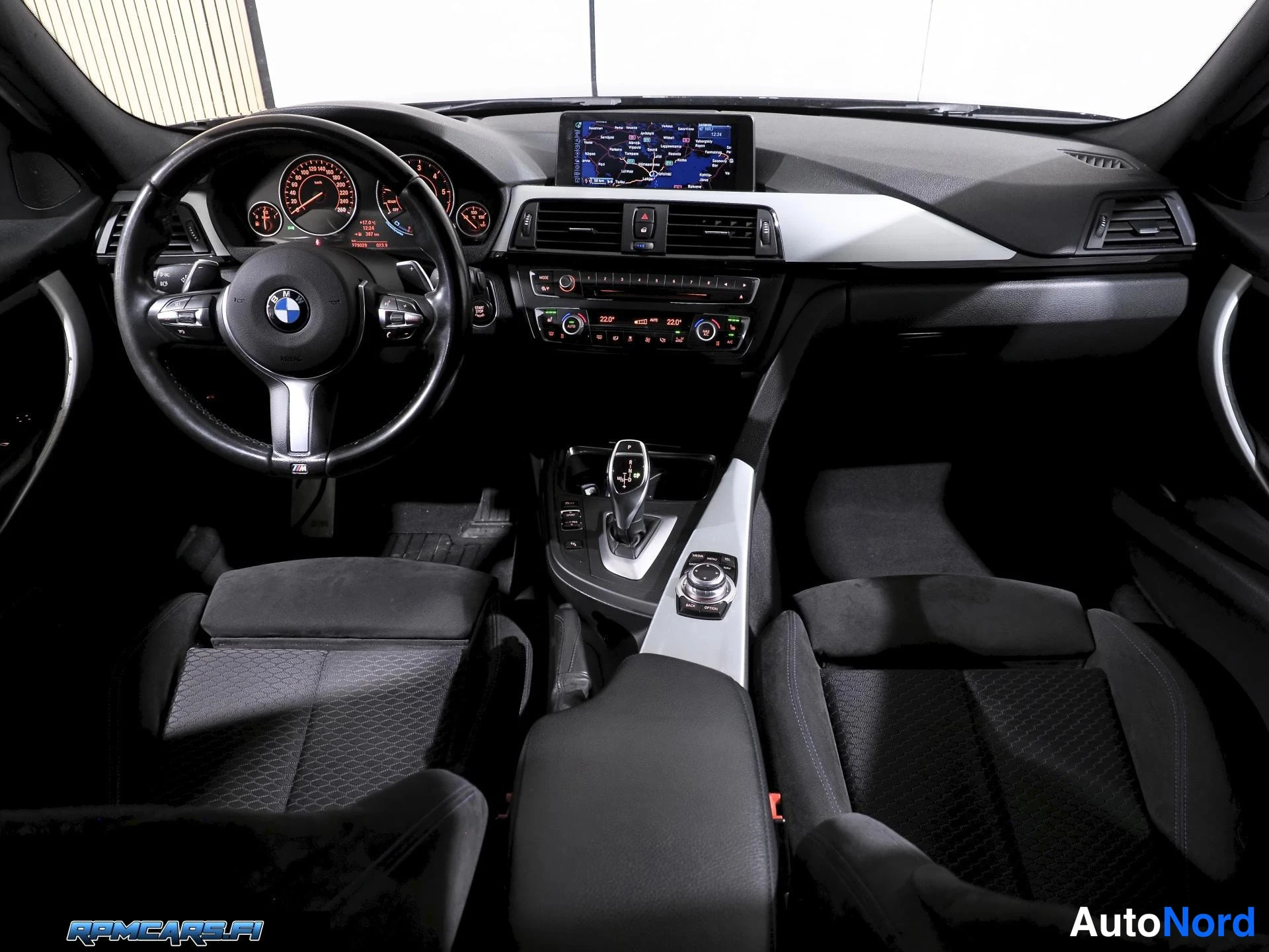 BMW d Sport-A Touring F31 M Sport 2013, ulkokuva 16 – Kerava