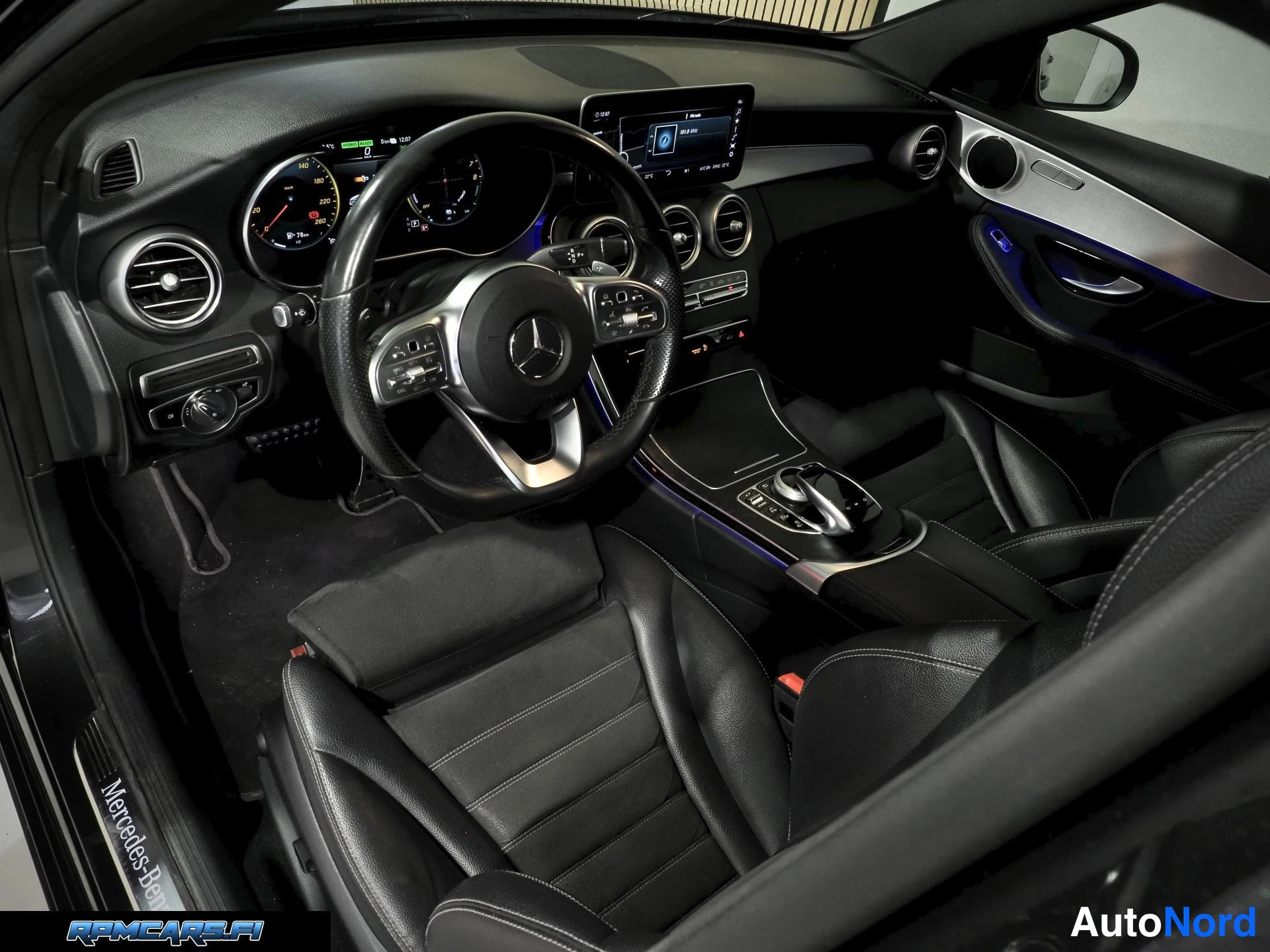 Mercedes-Benz 300e T A EQ Power AMG Line Night 2020, ulkokuva 11 – Kerava