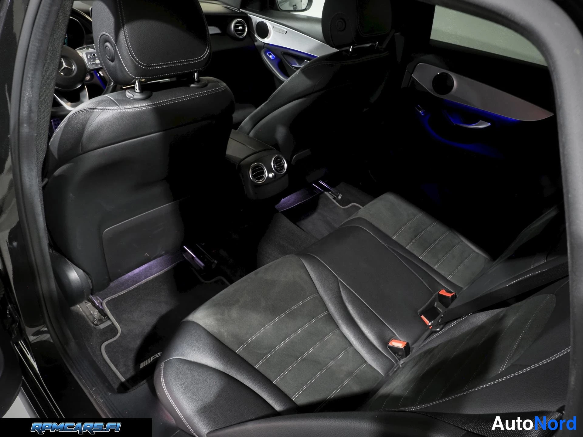 Mercedes-Benz 300e T A EQ Power AMG Line Night 2020, ulkokuva 12 – Kerava