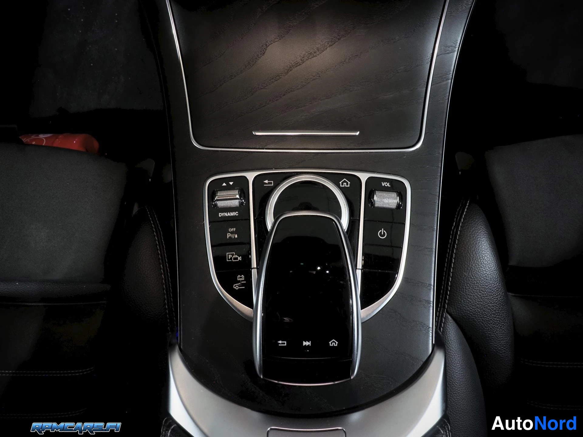 Mercedes-Benz 300e T A EQ Power AMG Line Night 2020, ulkokuva 18 – Kerava