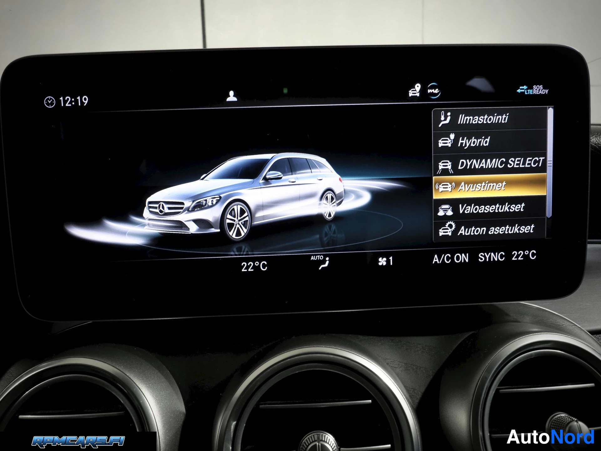 Mercedes-Benz 300e T A EQ Power AMG Line Night 2020, ulkokuva 19 – Kerava