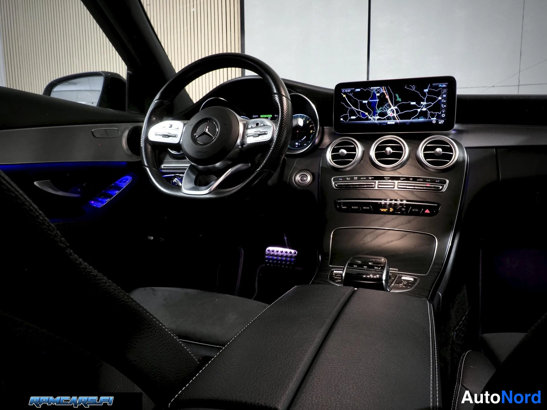 Mercedes-Benz 300e T A EQ Power AMG Line Night 2020, ulkokuva 27 – Kerava