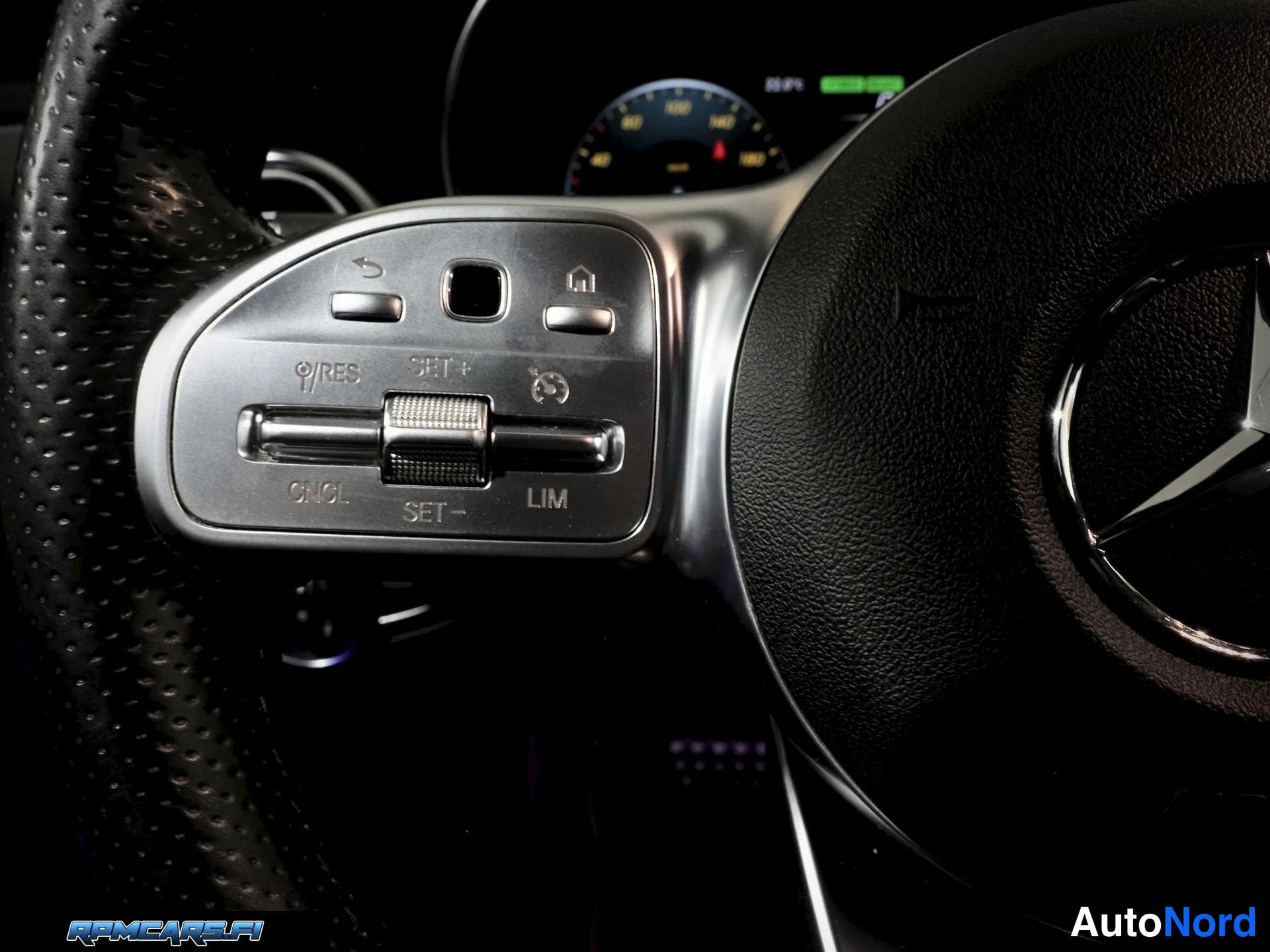 Mercedes-Benz 300e T A EQ Power AMG Line Night 2020, ulkokuva 29 – Kerava