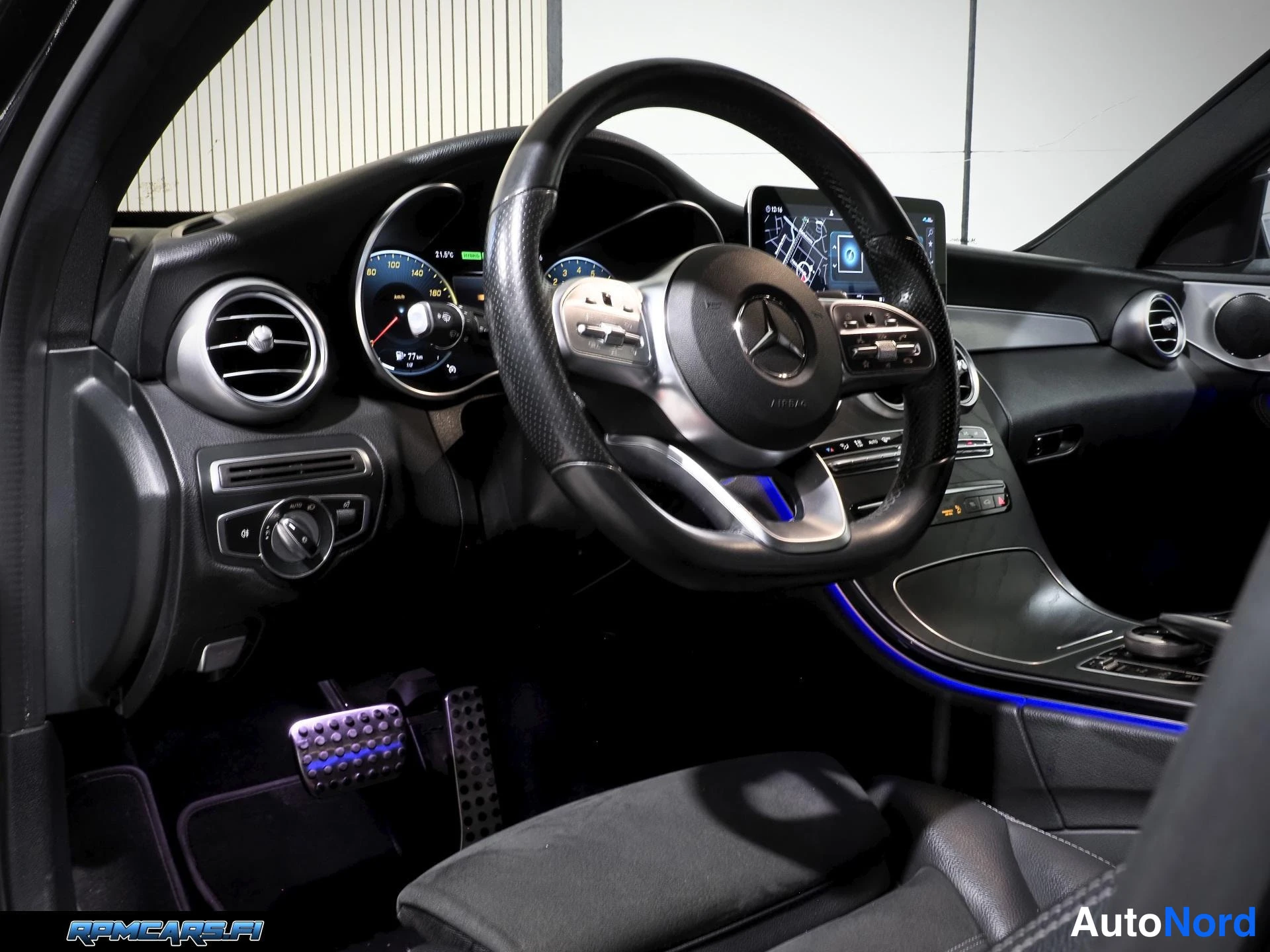 Harmaa Mercedes-Benz C 2020, yksityiskohta, kuva 18