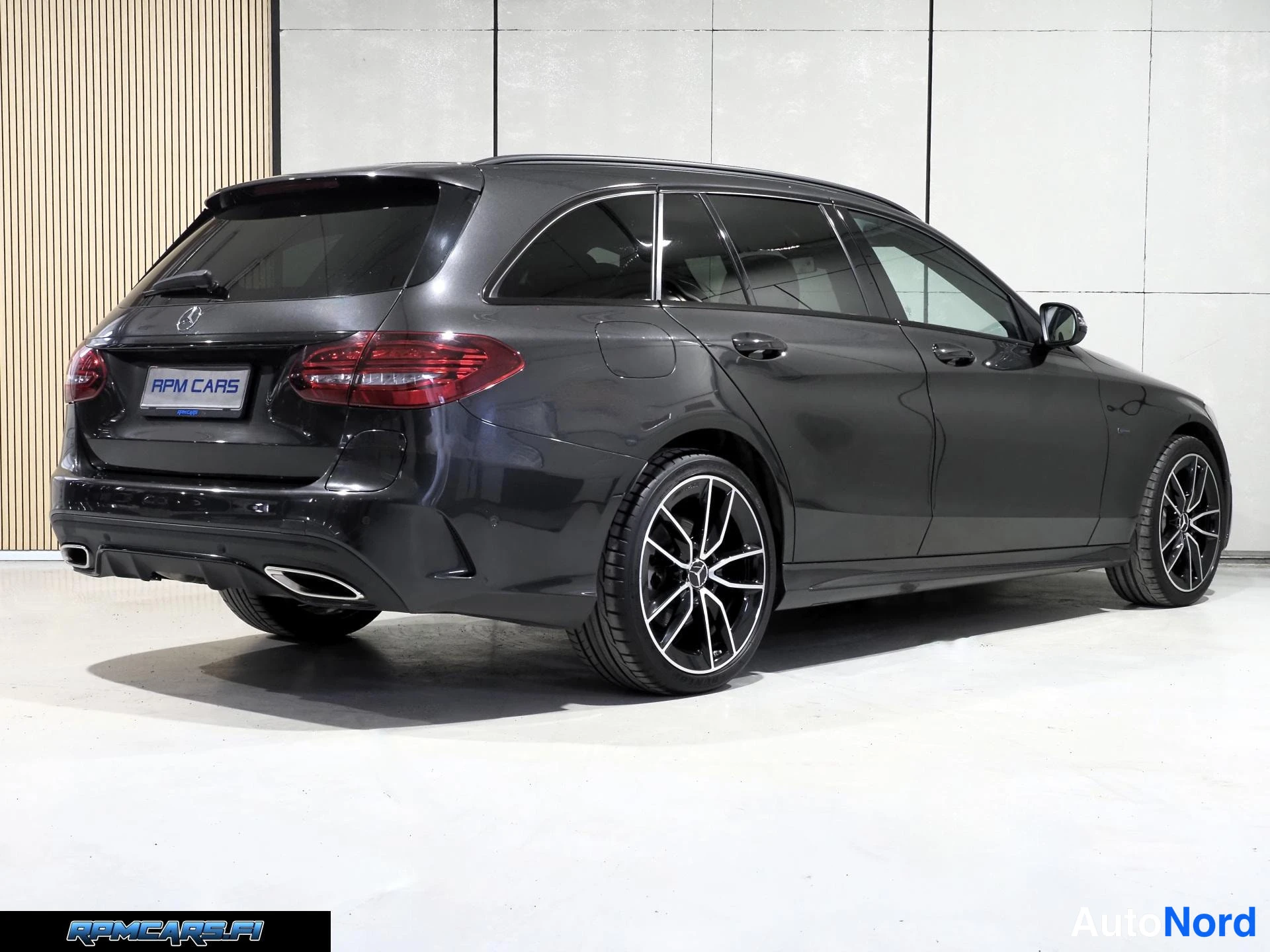 Mercedes-Benz 300e T A EQ Power AMG Line Night 2020, ulkokuva 5 – Kerava