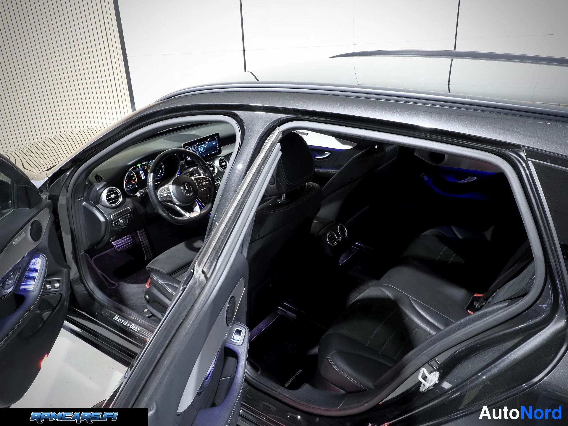 Mercedes-Benz 300e T A EQ Power AMG Line Night 2020, ulkokuva 10 – Kerava