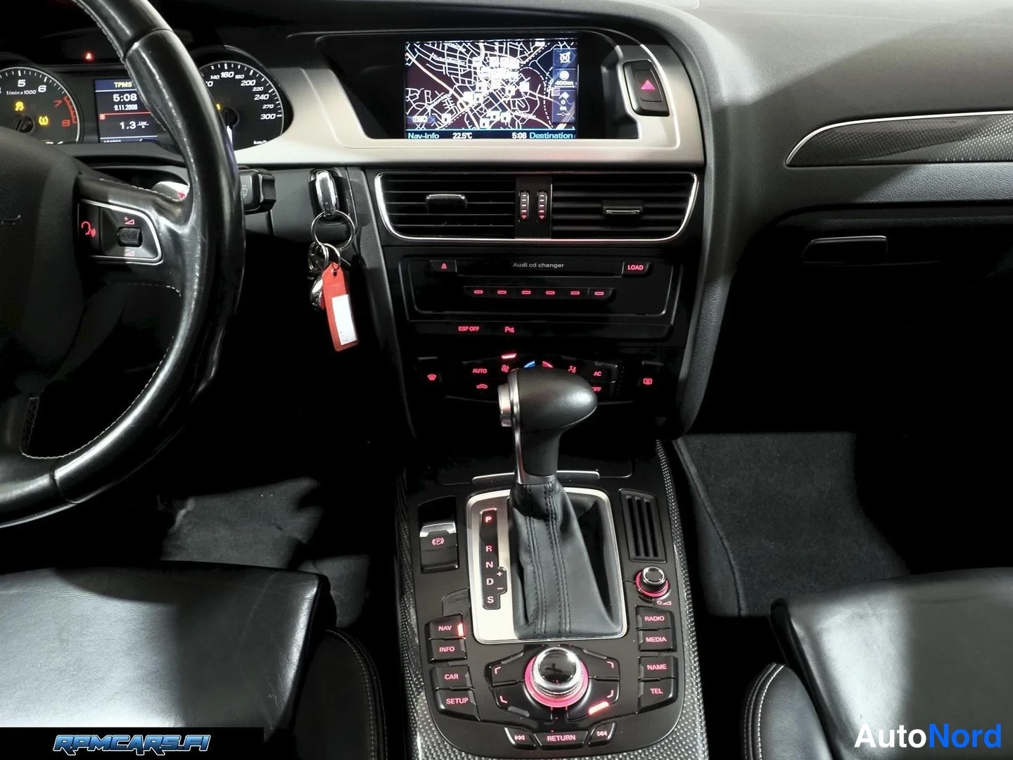 Punainen Audi S4 2009, yksityiskohta, kuva 49