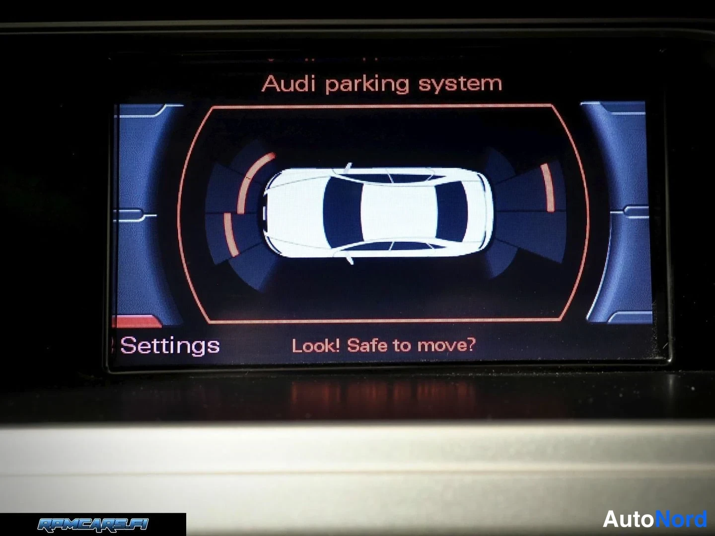 Punainen Audi S4 2009, yksityiskohta, kuva 51