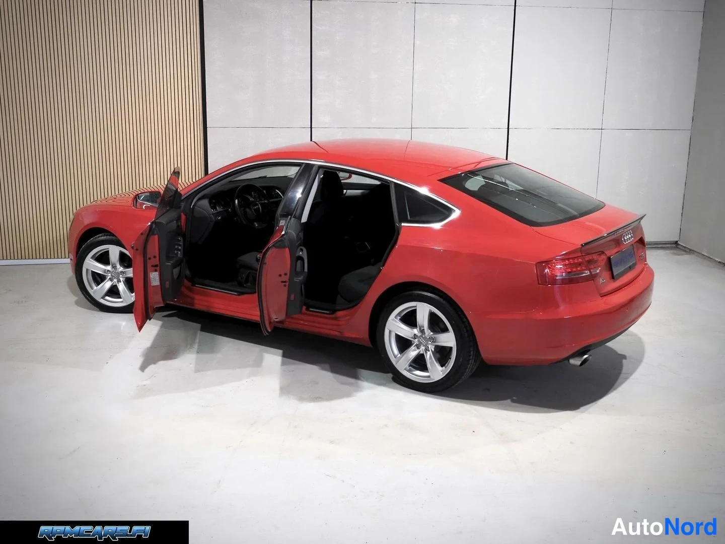 Punainen Audi A5 2011, takaviisto, kuva 17