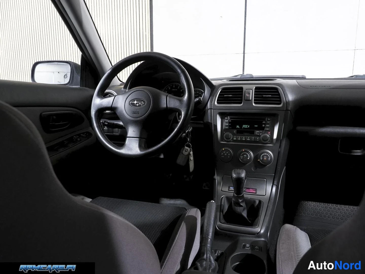 Hopea Subaru Impreza 2006, ohjaamo, kuva 33
