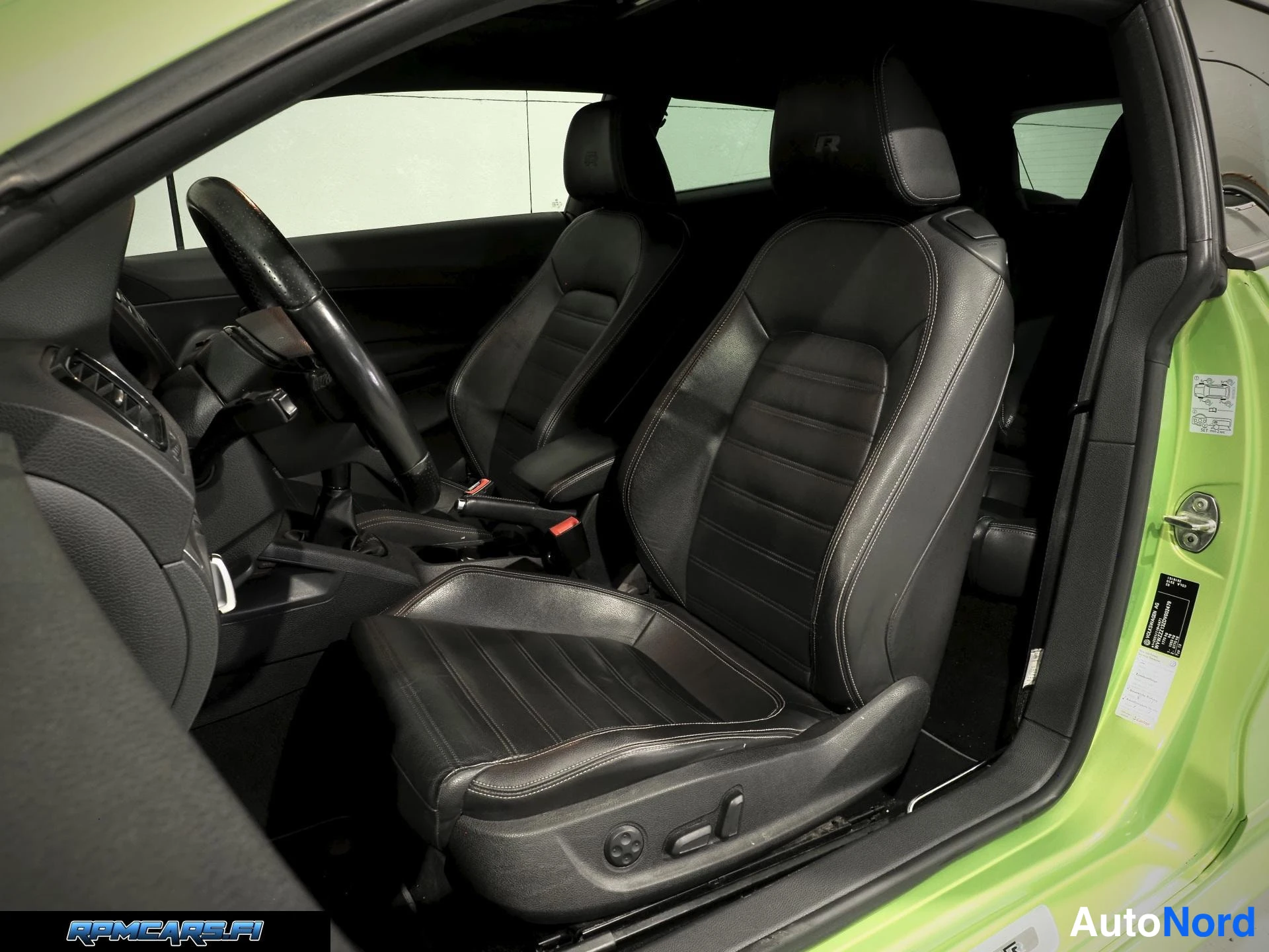 Volkswagen R 2.0 TSI 195kW 2013, ulkokuva 12 – Kerava