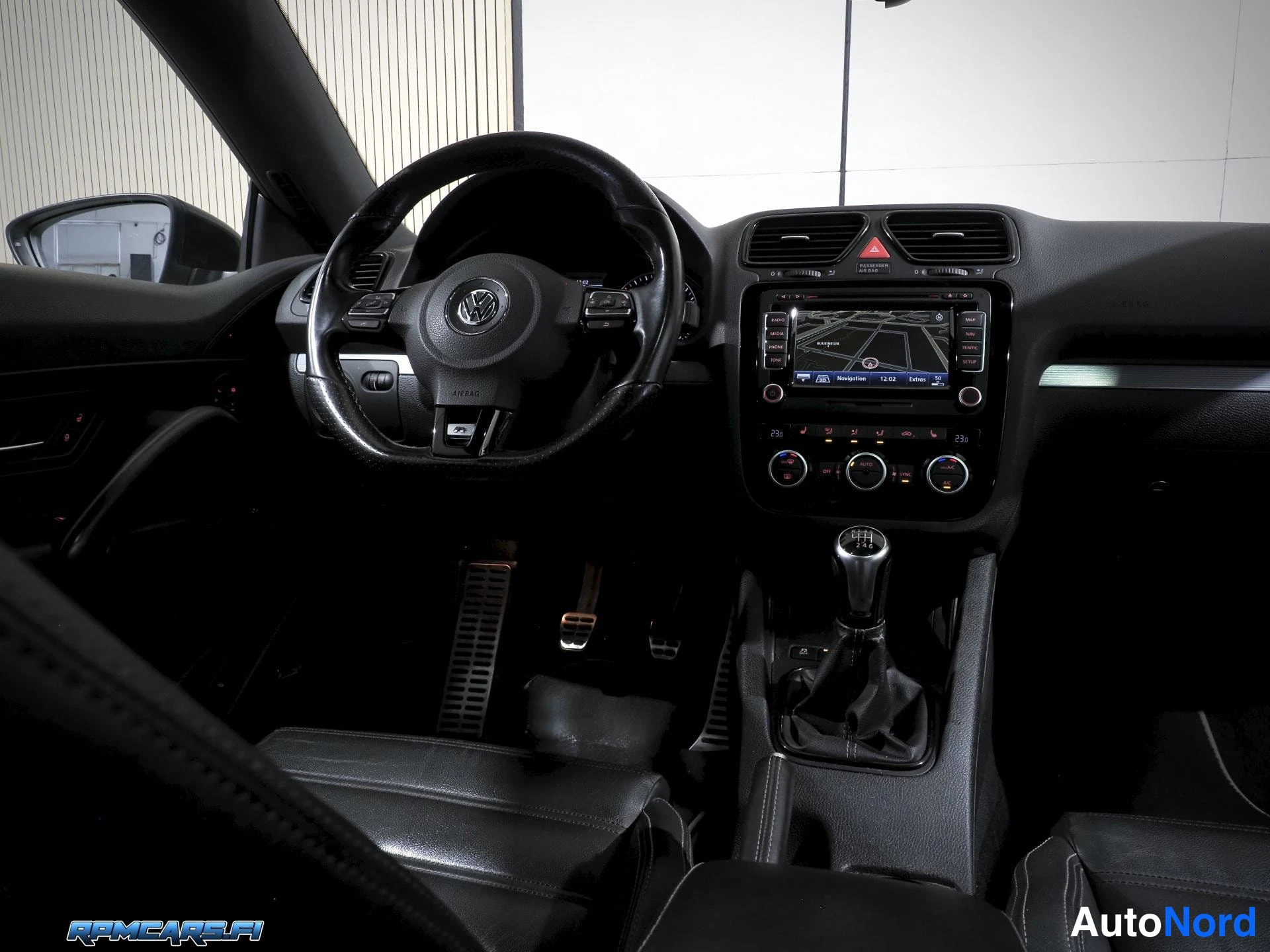 Volkswagen R 2.0 TSI 195kW 2013, ulkokuva 24 – Kerava