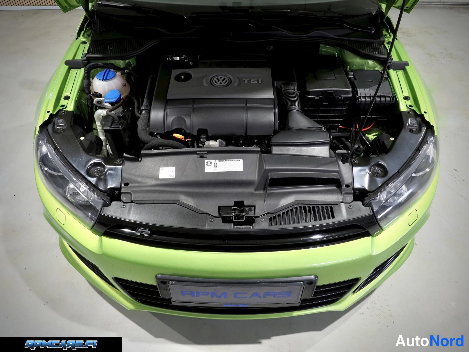 Vihreä Volkswagen Scirocco 2013, edestä, kuva 9