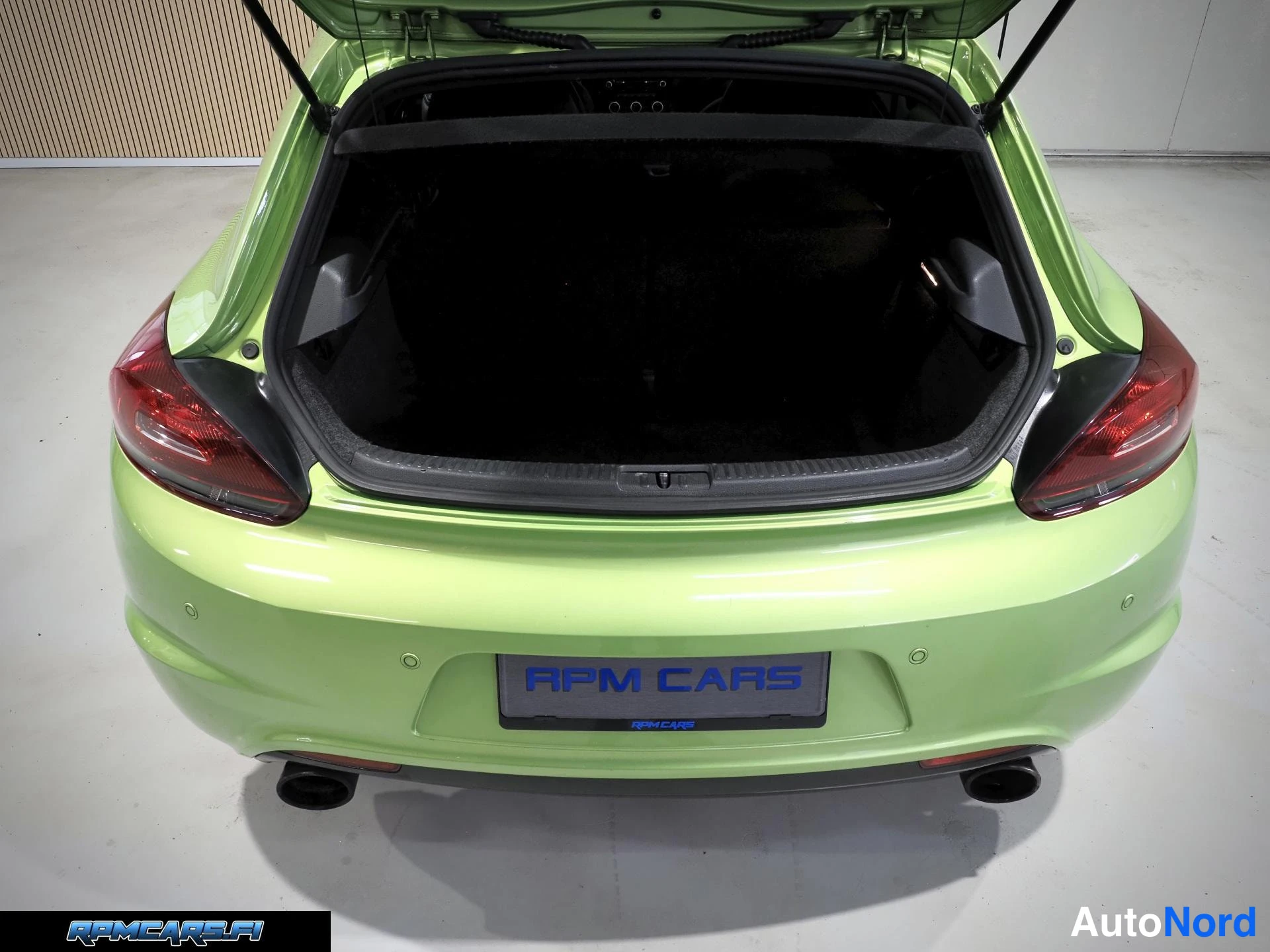 Vihreä Volkswagen Scirocco 2013, takaa, kuva 32