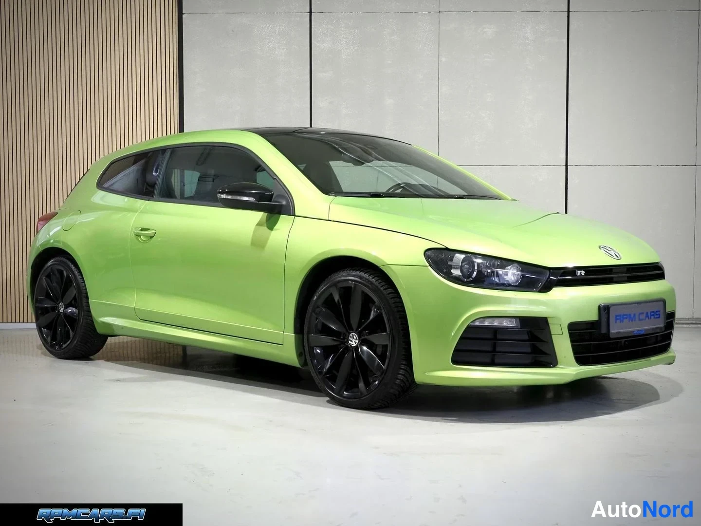 Vihreä Volkswagen Scirocco 2013, etuviisto, keula oikealle, kuva 6
