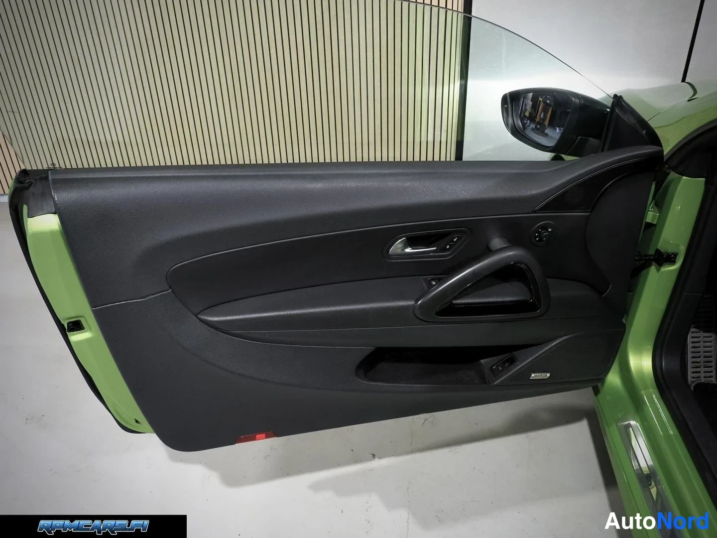 Vihreä Volkswagen Scirocco 2013, yksityiskohta, kuva 65