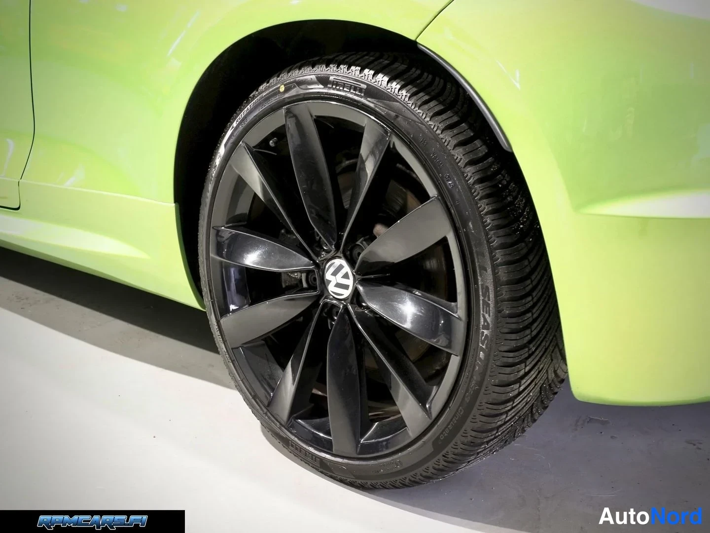 Vihreä Volkswagen Scirocco 2013, yksityiskohta, kuva 68