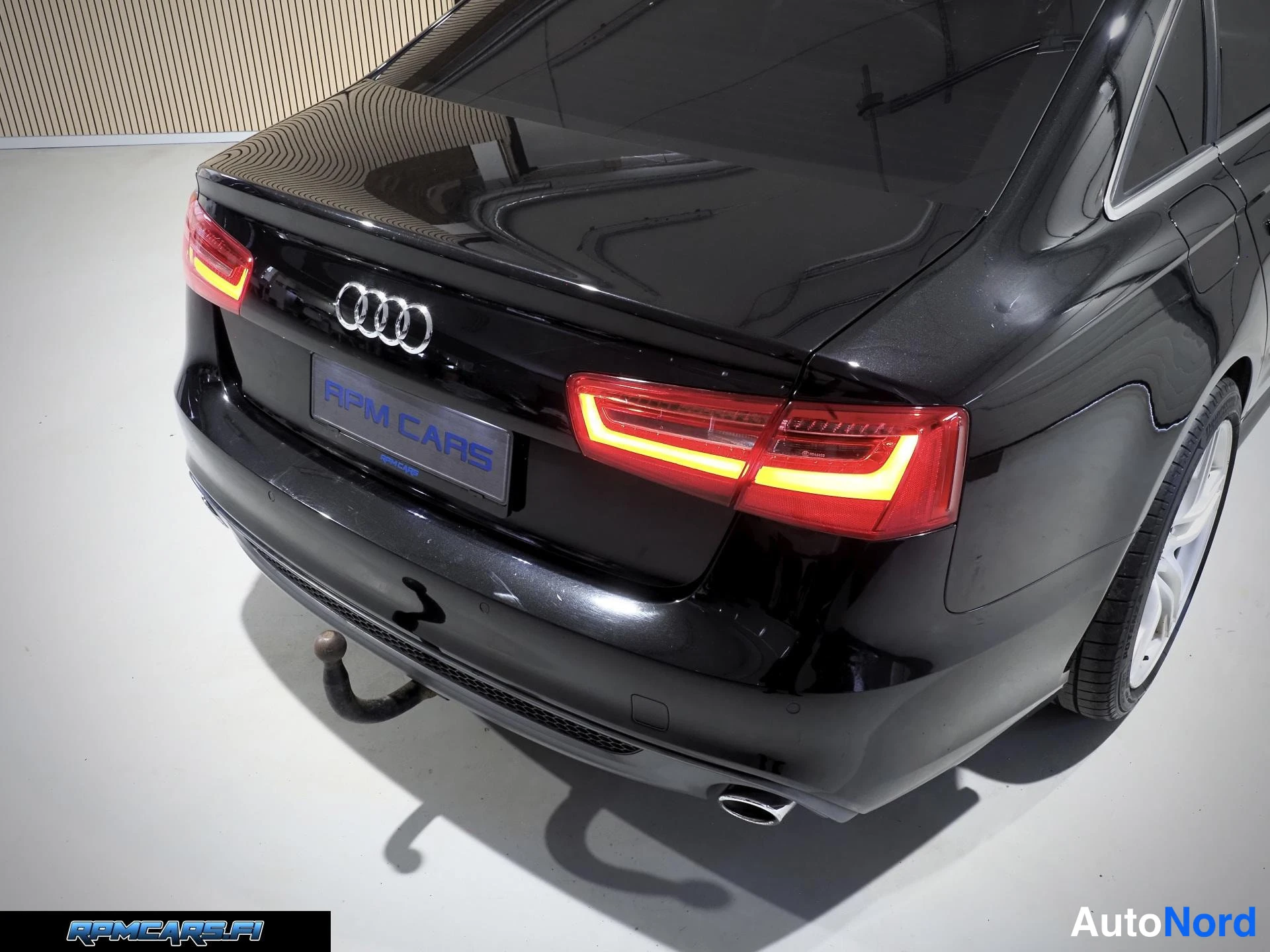 Musta Audi A6 2011, takaviisto, kuva 25
